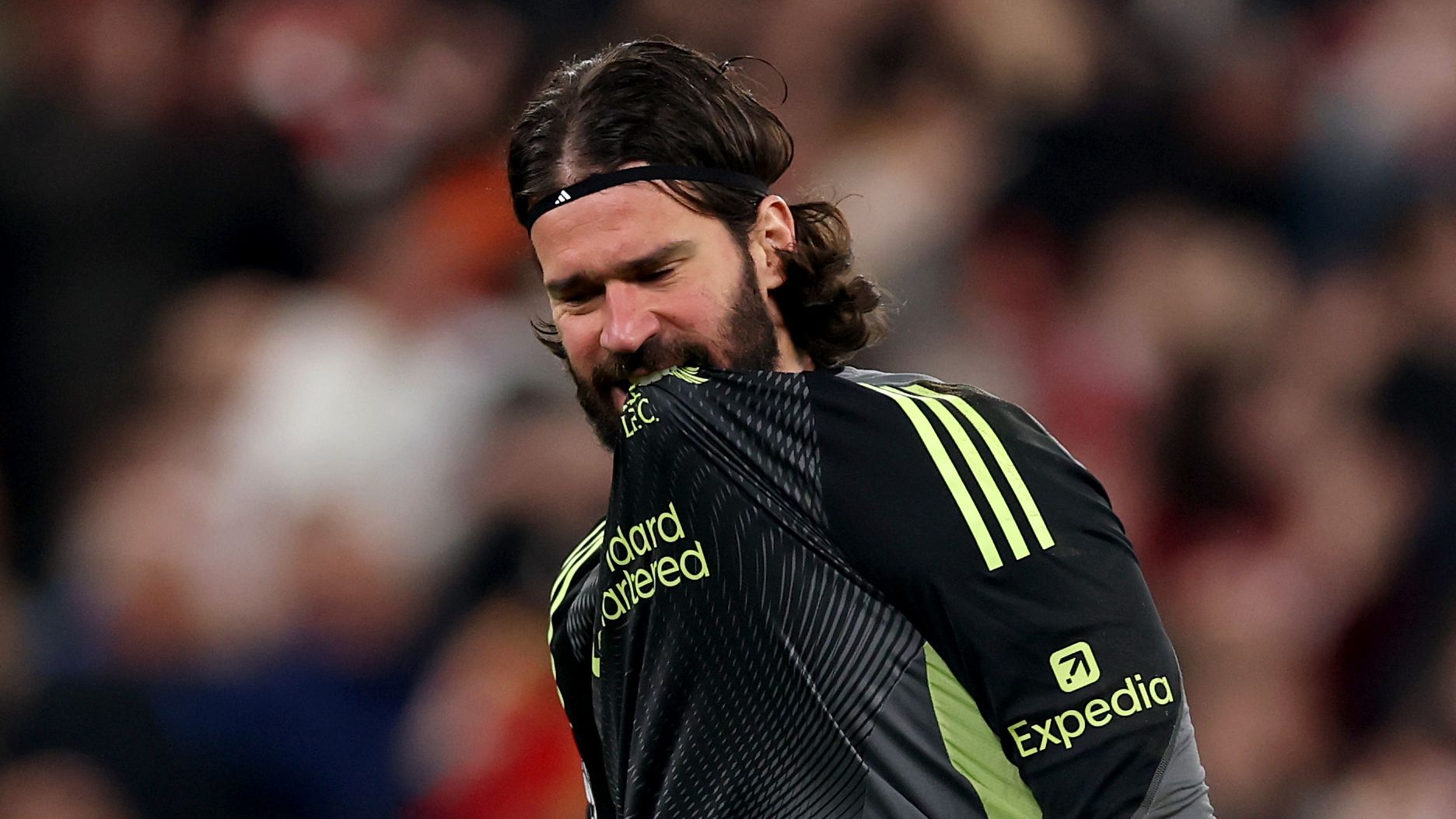 طلب يوفنتوس يغضب ليفربول في صفقة أليسون