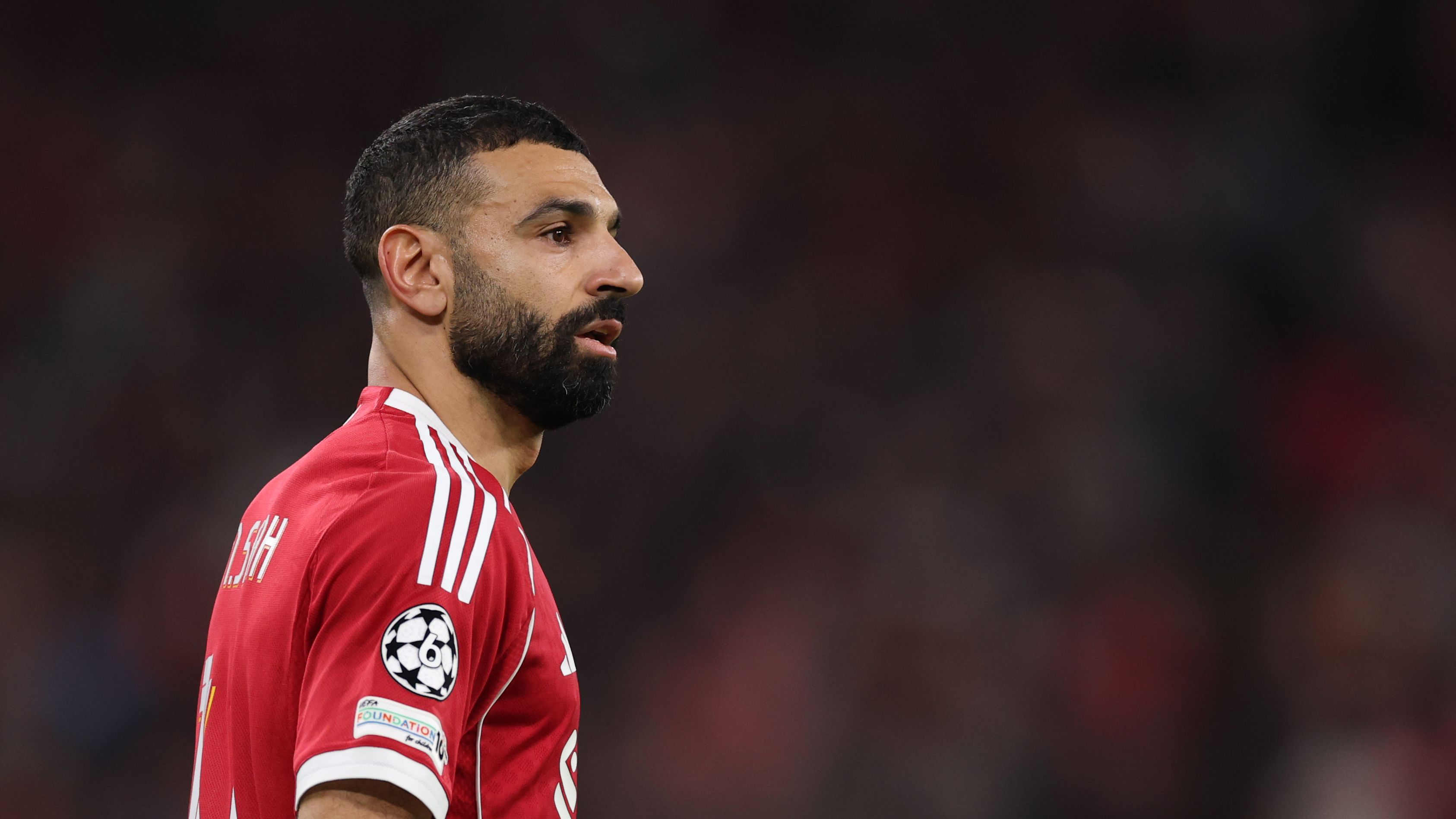 أزمة ديسمبر تتسبب في رحيل محمد صلاح عن ليفربول بنهاية الموسم الحالي