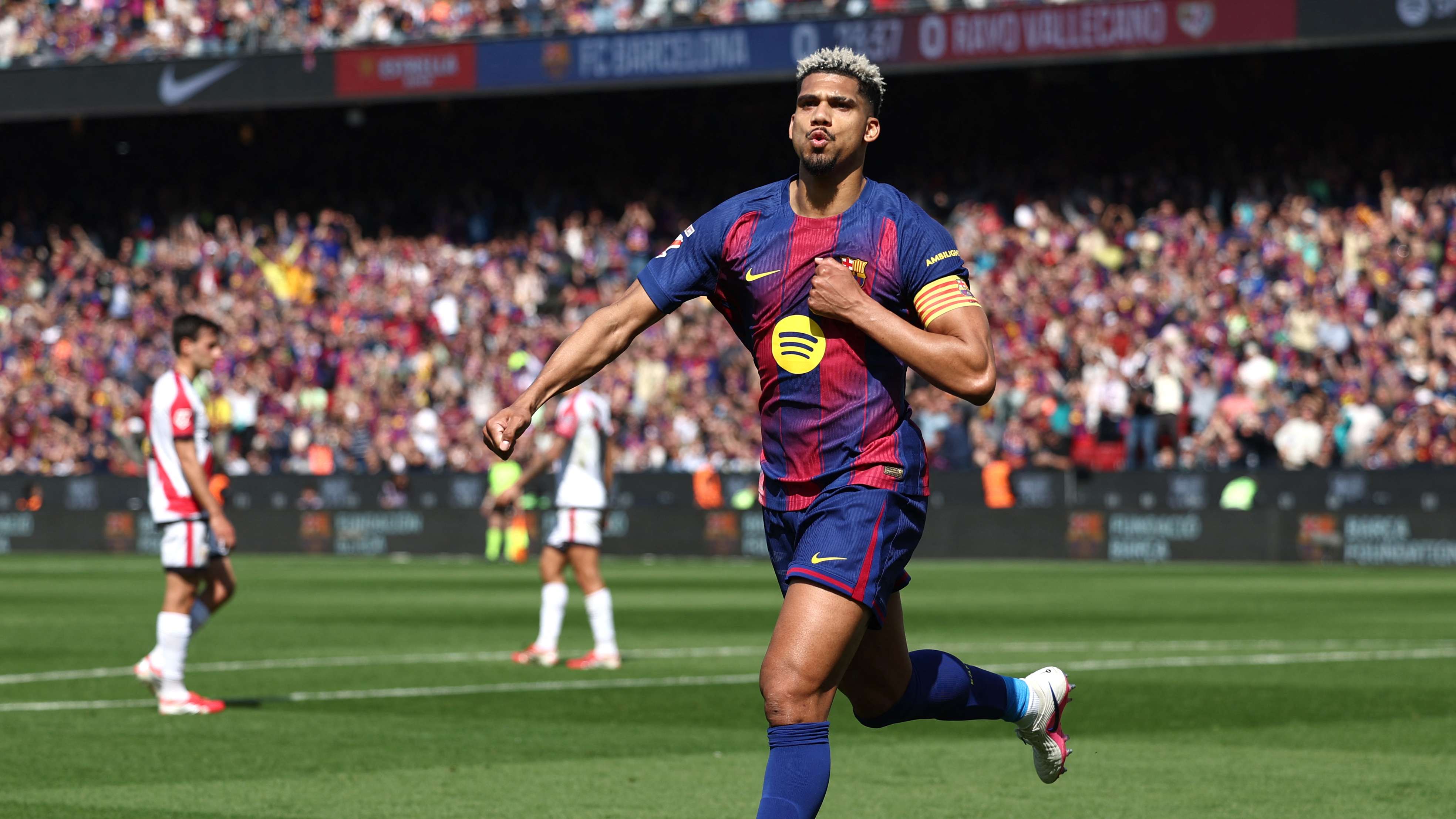 FBL-ESP-LIGA-BARCELONA-RAYO VALLECANO