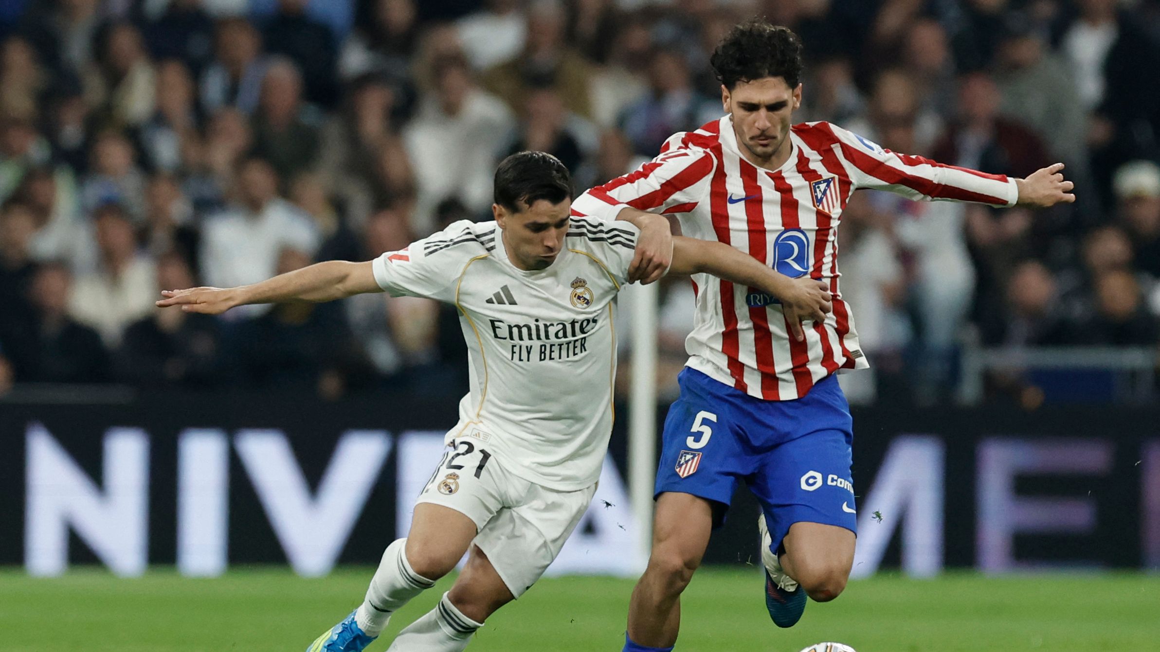 فينيسيوس يقود ريال مدريد للانتصار على أتلتيكو في ديربي مدريد المثير
