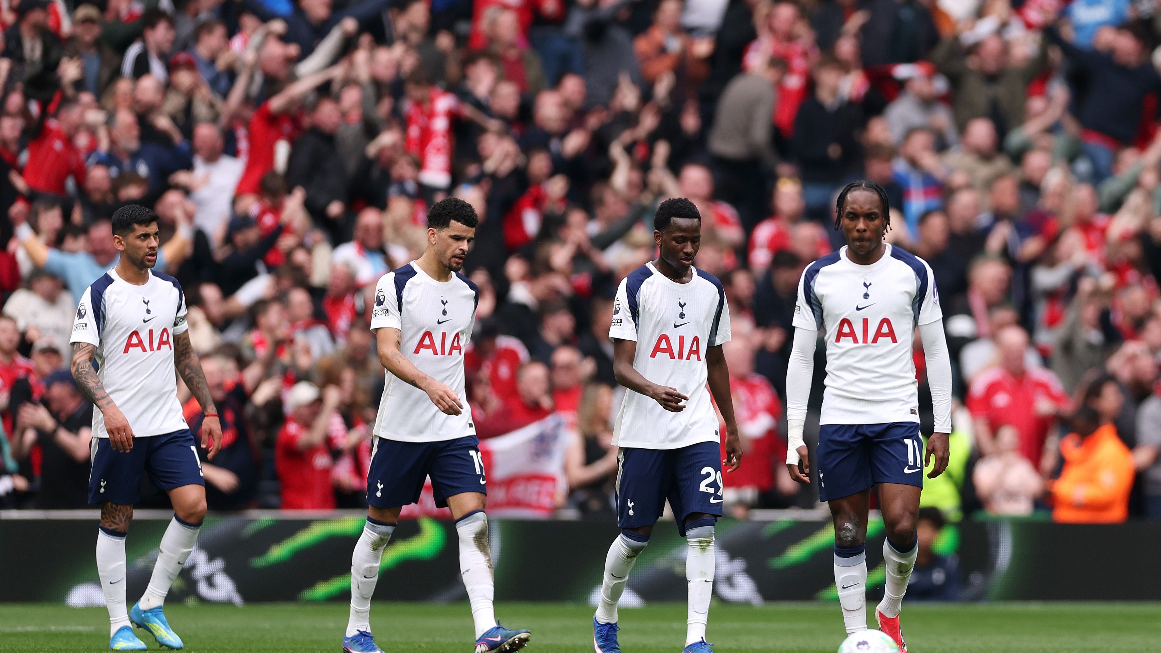 Tottenham Hotspur v Nottingham Forest - Premier League