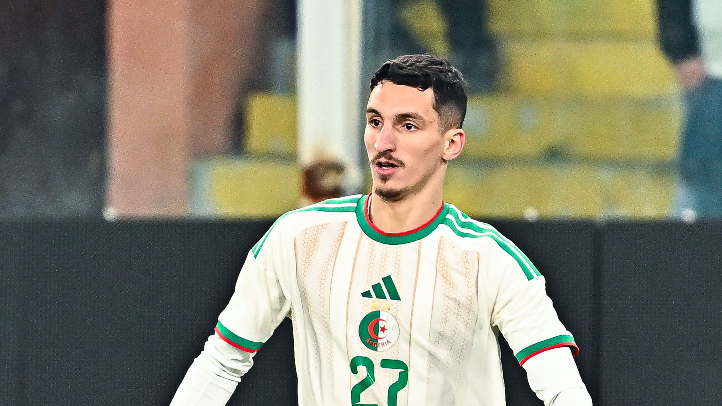 الجزائري بولبينة على أعتاب الدوري السعودي لتعويض مالكوم