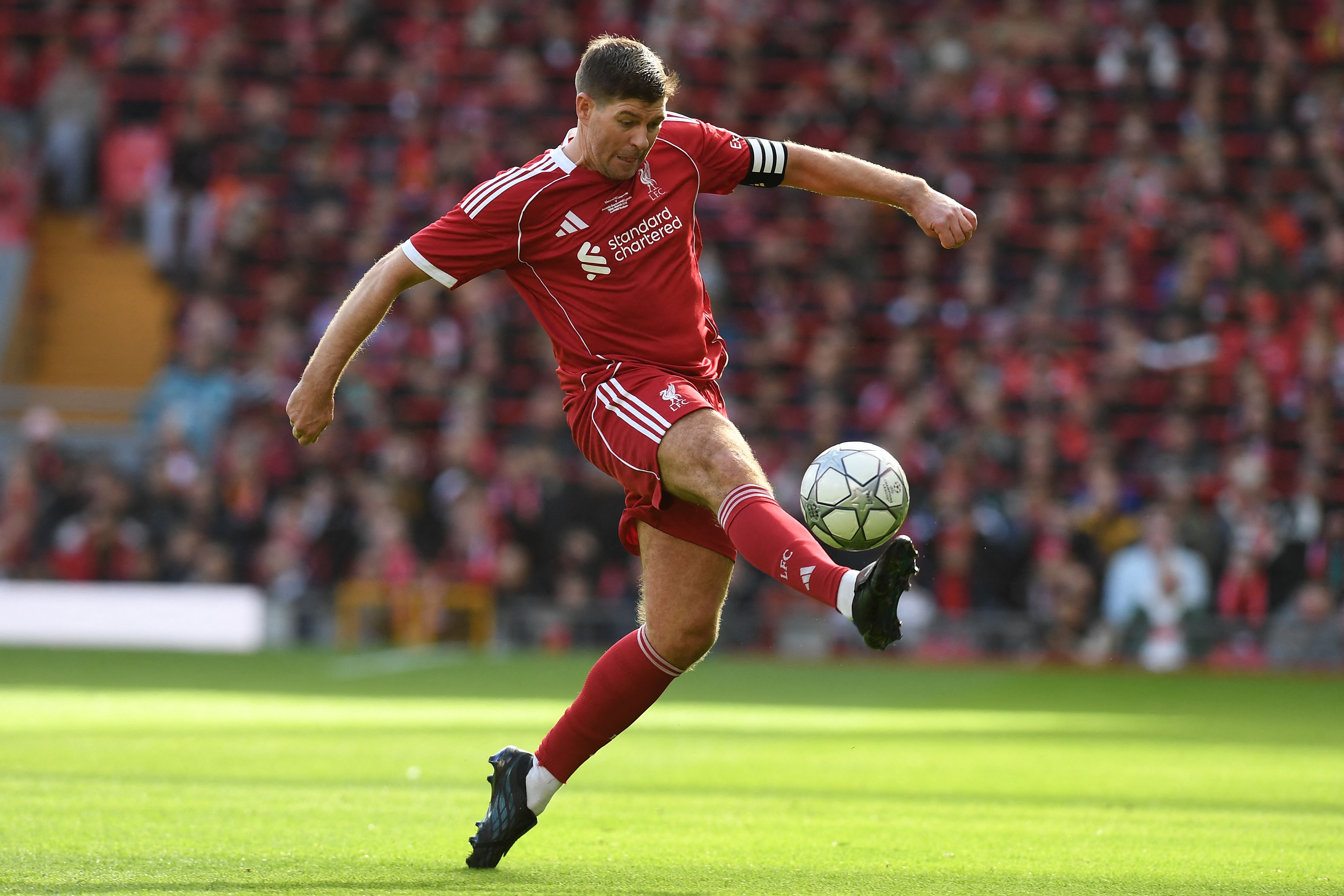 FBL-ENG-GER-LEGENDS-LIVERPOOL-DORTMUND