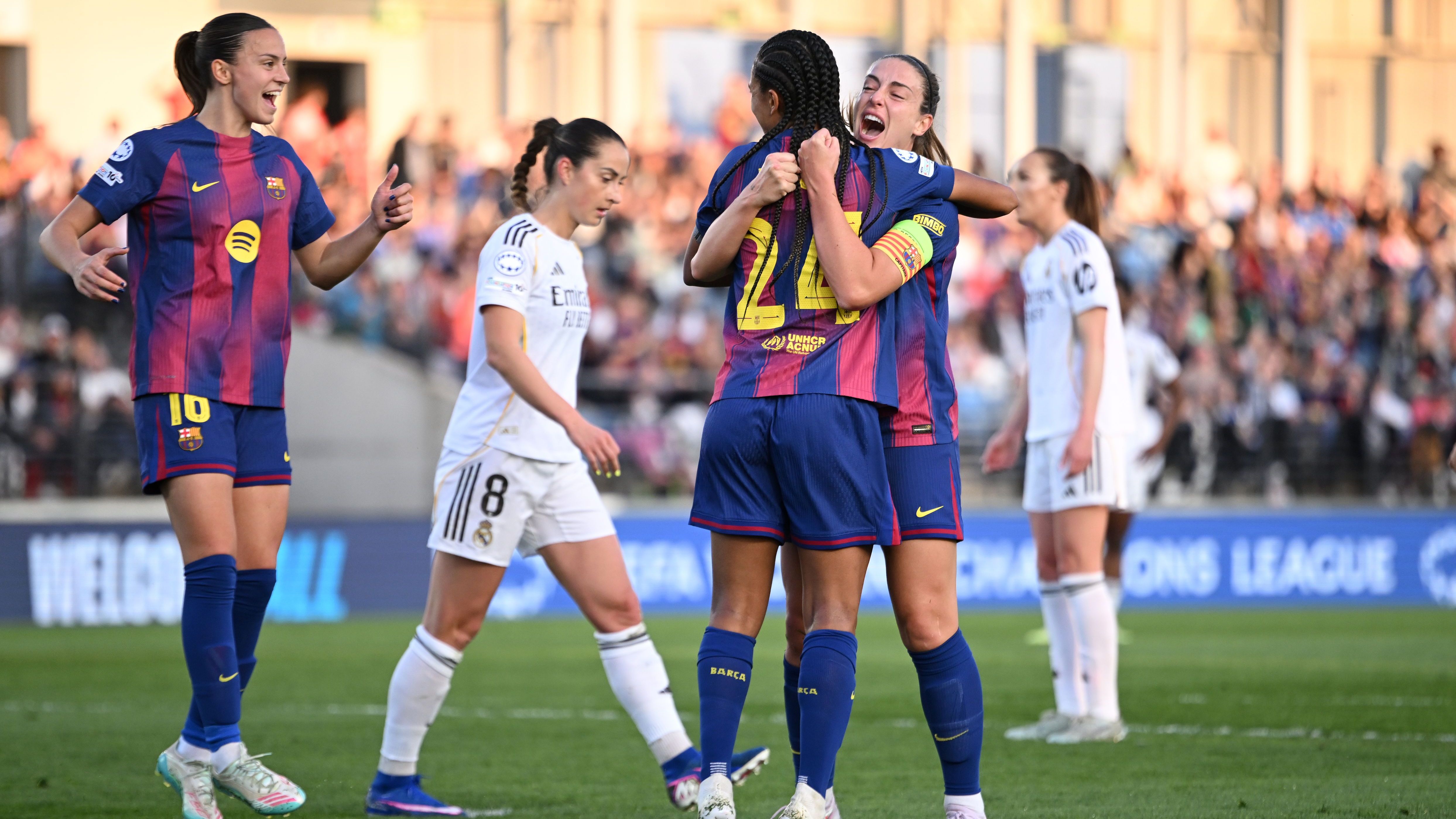 برشلونة للسيدات يسحق ريال مدريد بثلاثية ويقترب من لقب الدوري الإسباني