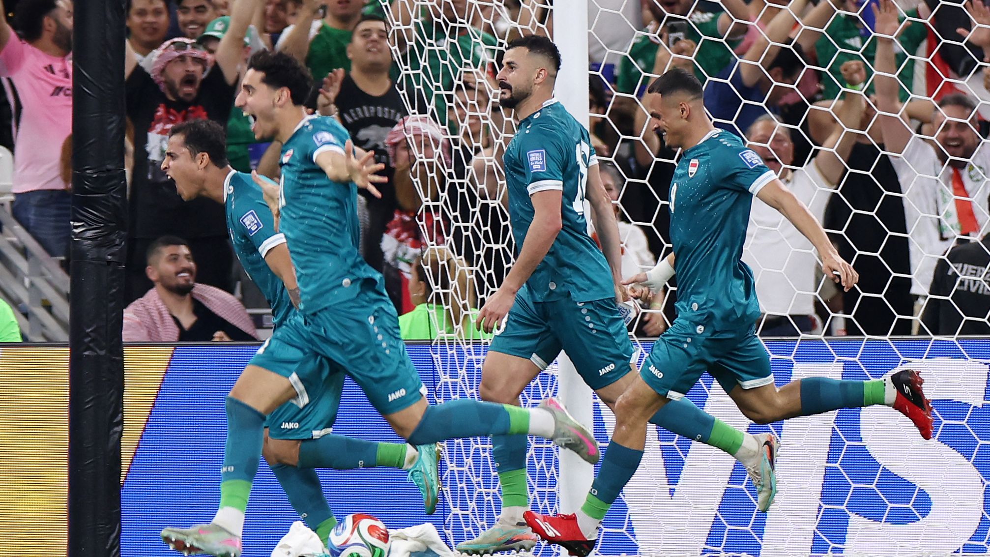 رئيس الوزراء العراقي يقطع وعداً تاريخياً لأسود الرافدين بعد التأهل لكأس العالم 2026