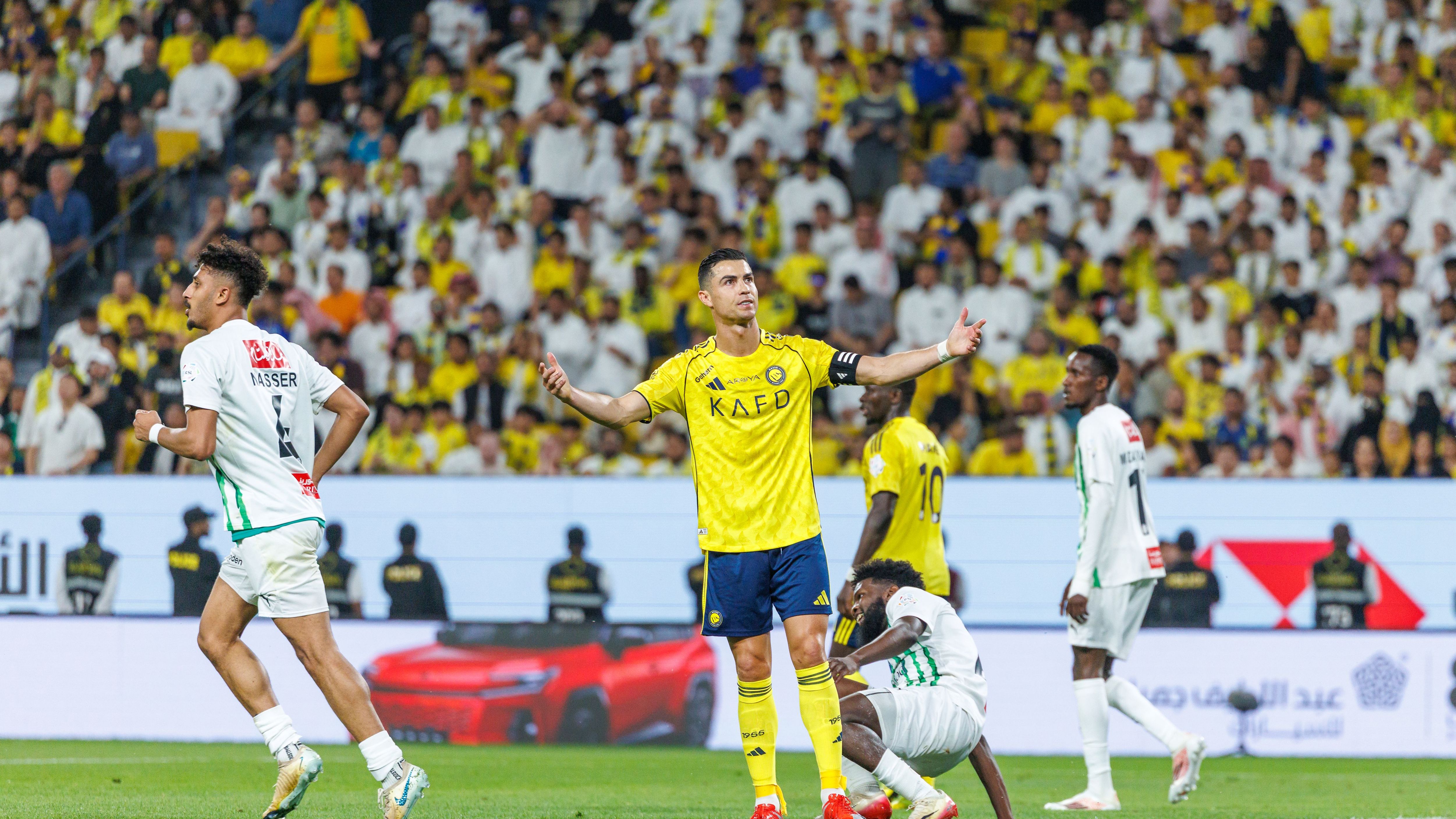 رونالدو يتألق بهدف رائع مع النصر ويواصل مطاردة حلم الـ1000 هدف في دوري روشن