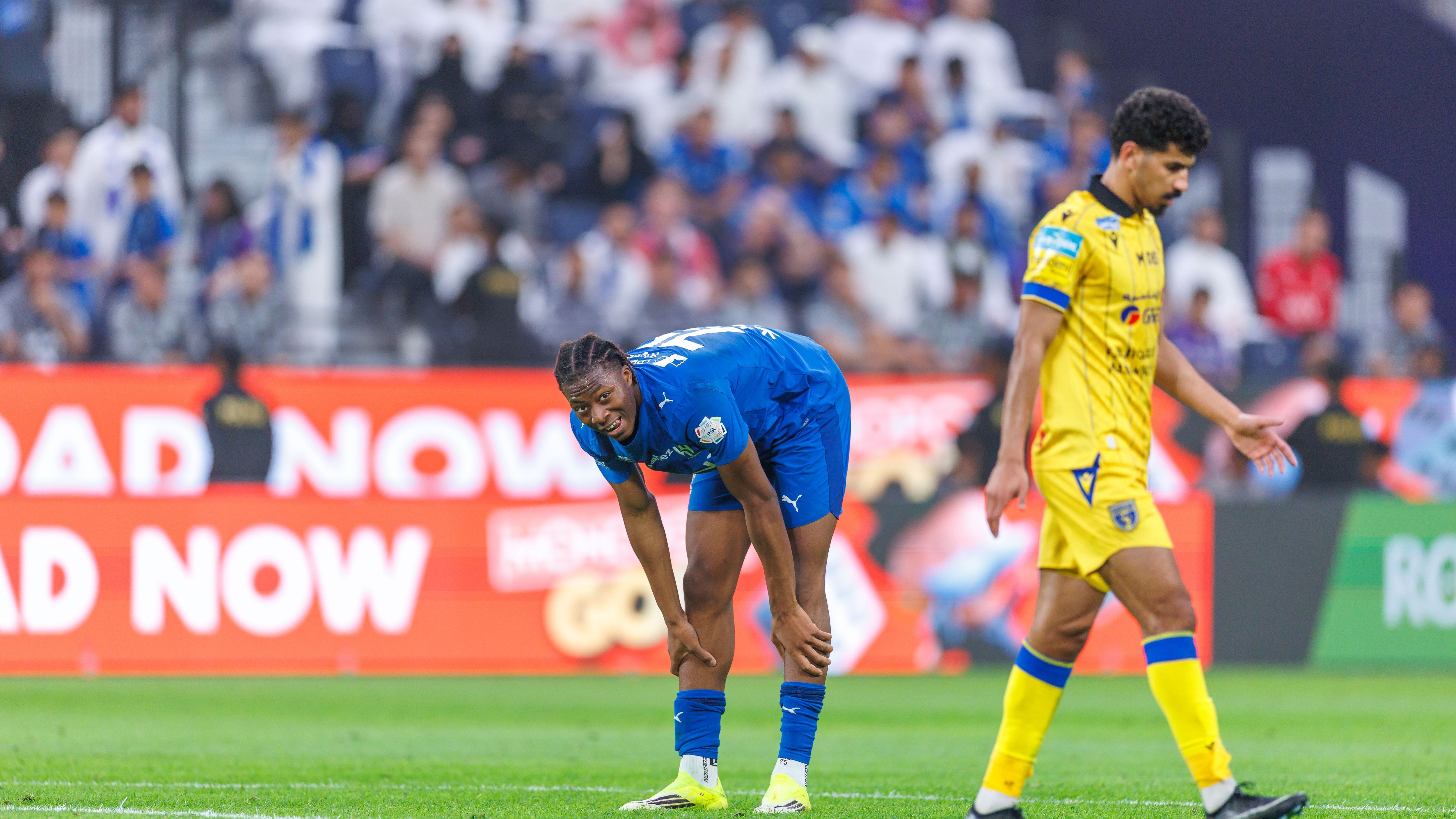 خبير تحكيمي يثير الجدل: هدف الهلال الأول أمام التعاون غير شرعي بسبب خطأ سابق