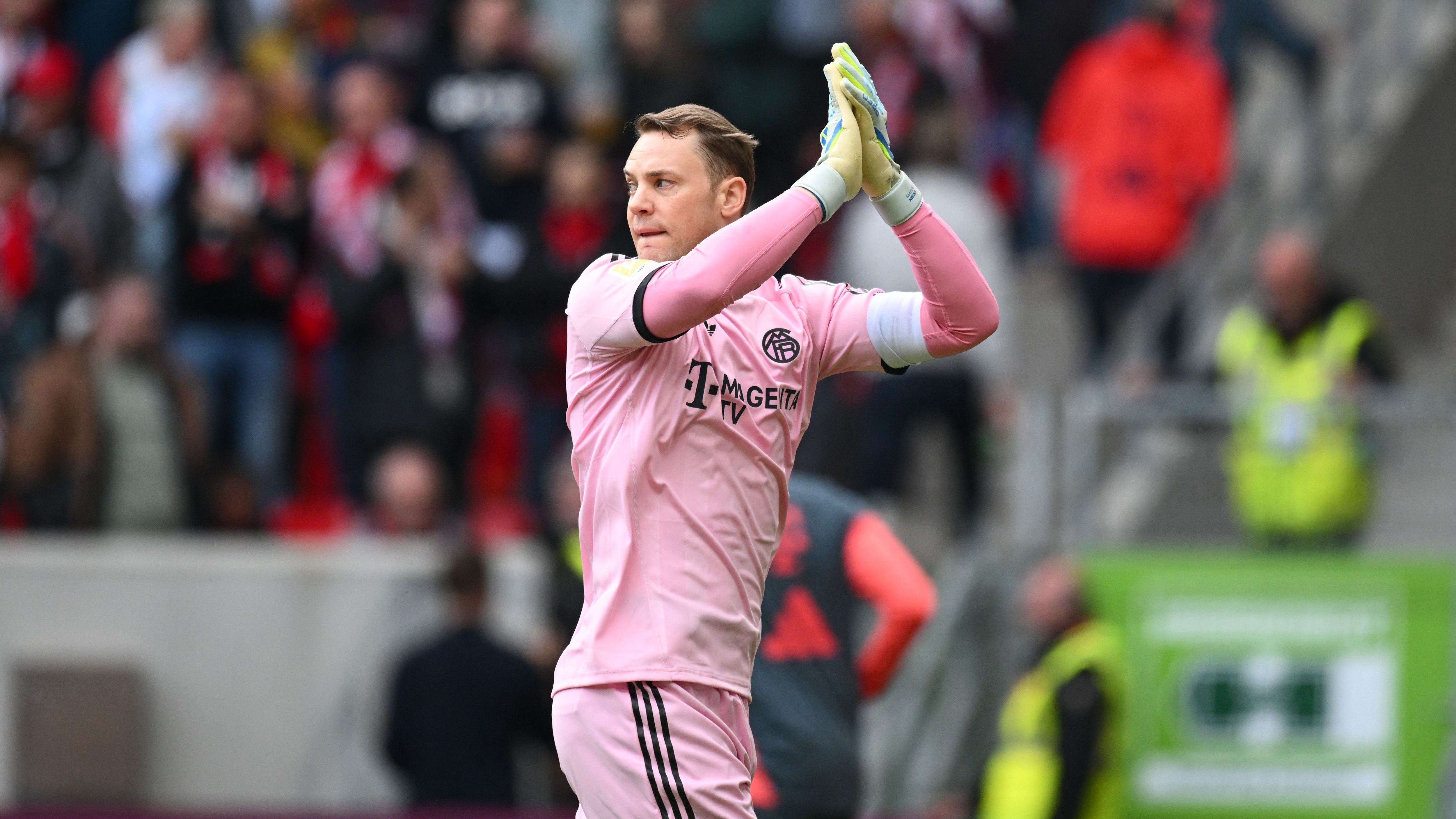 FBL-GER-BUNDESLIGA-FREIBURG-BAYERN MUNICH