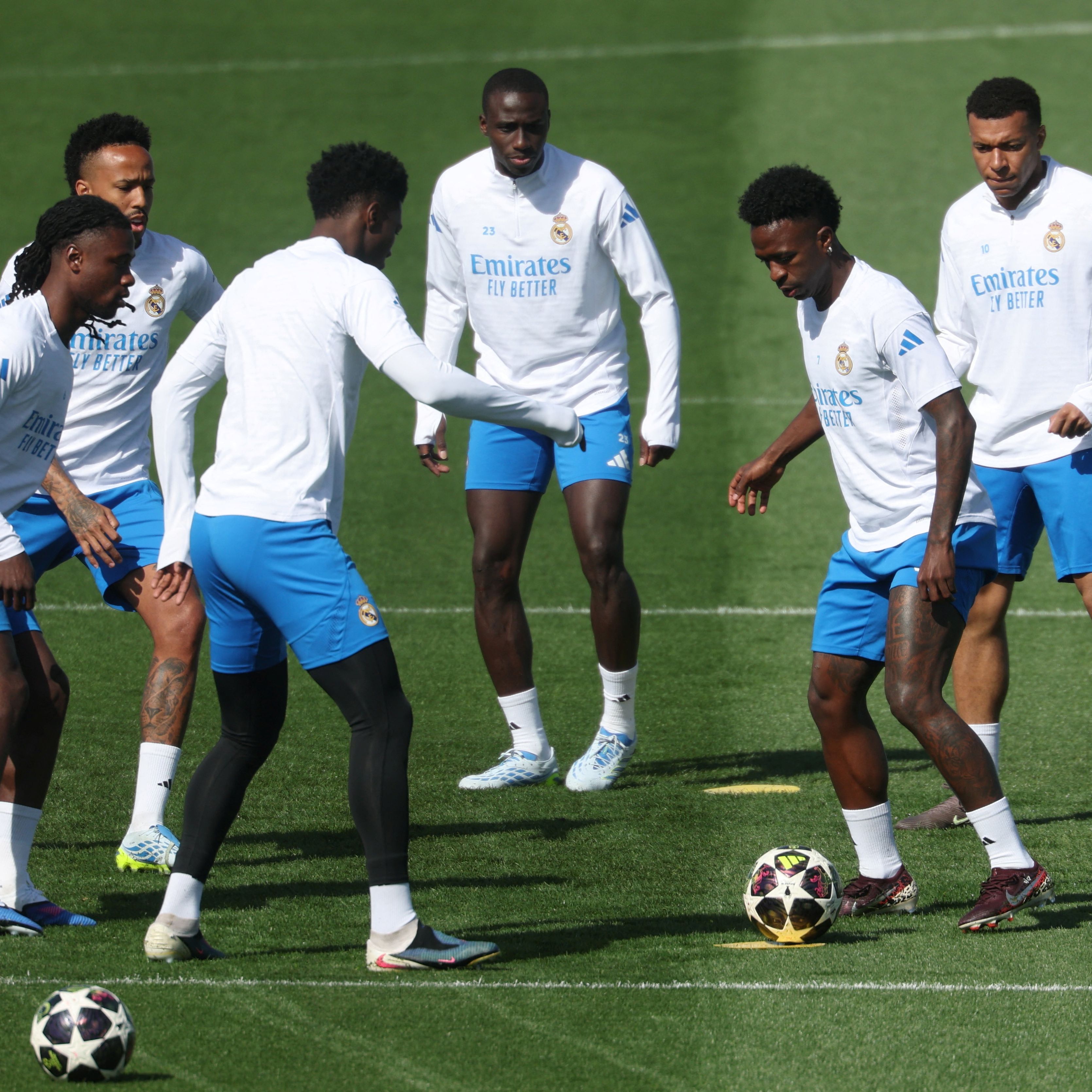 FBL-EUR-C1-REAL MADRID-TRAINING