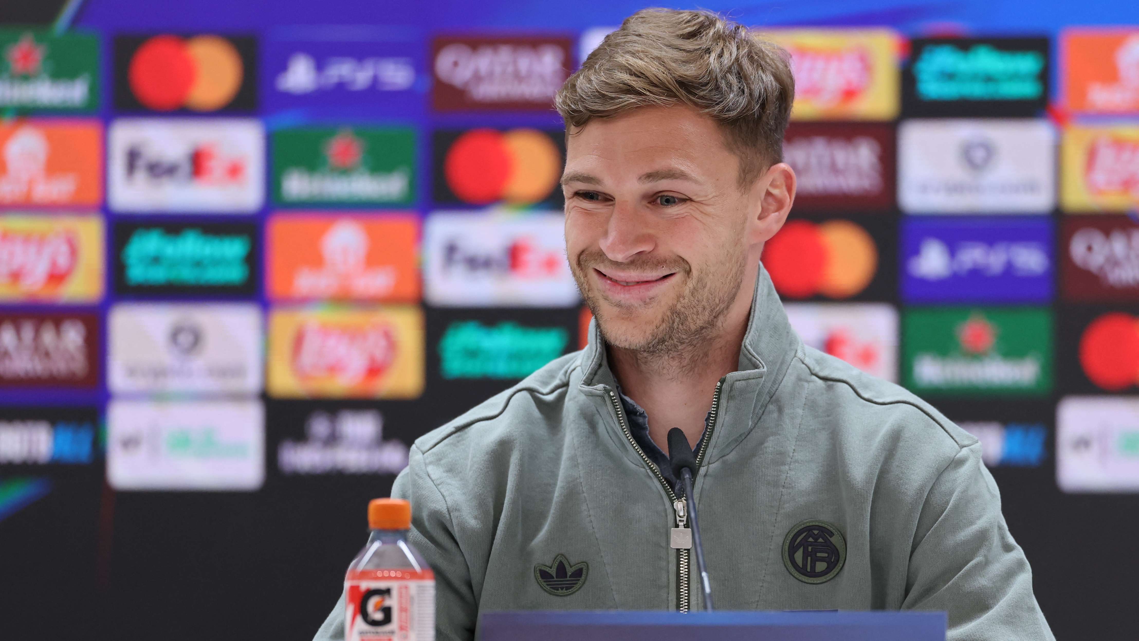 FBL-EUR-C1-BAYERN MUNICH-PRESSER