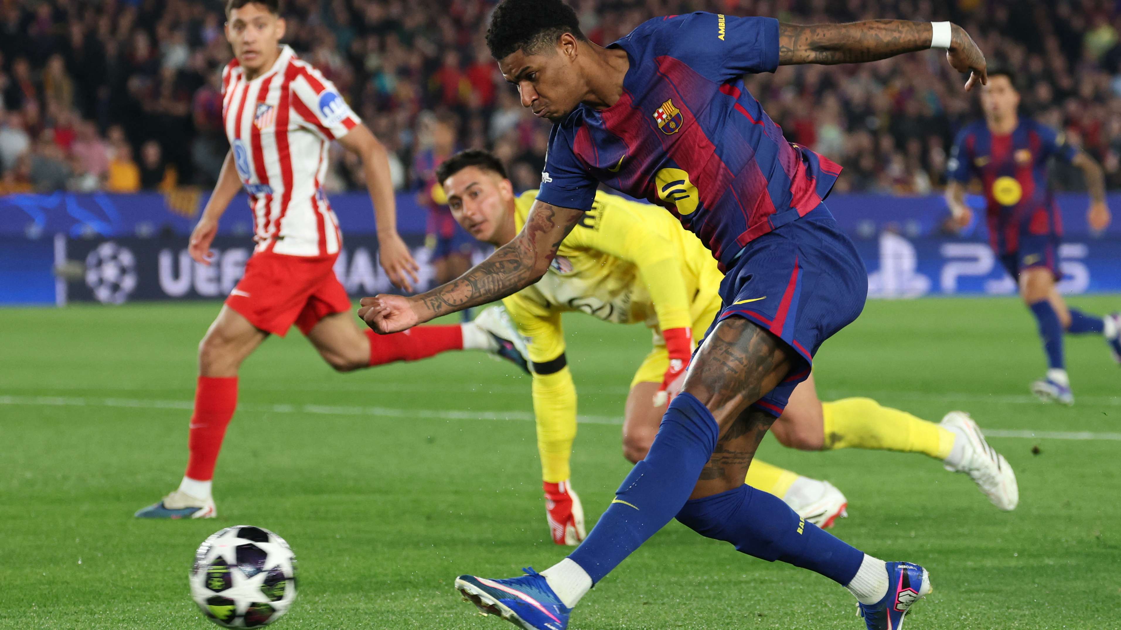 TOPSHOT-FBL-EUR-C1-BARCELONA-ATLETICO MADRID