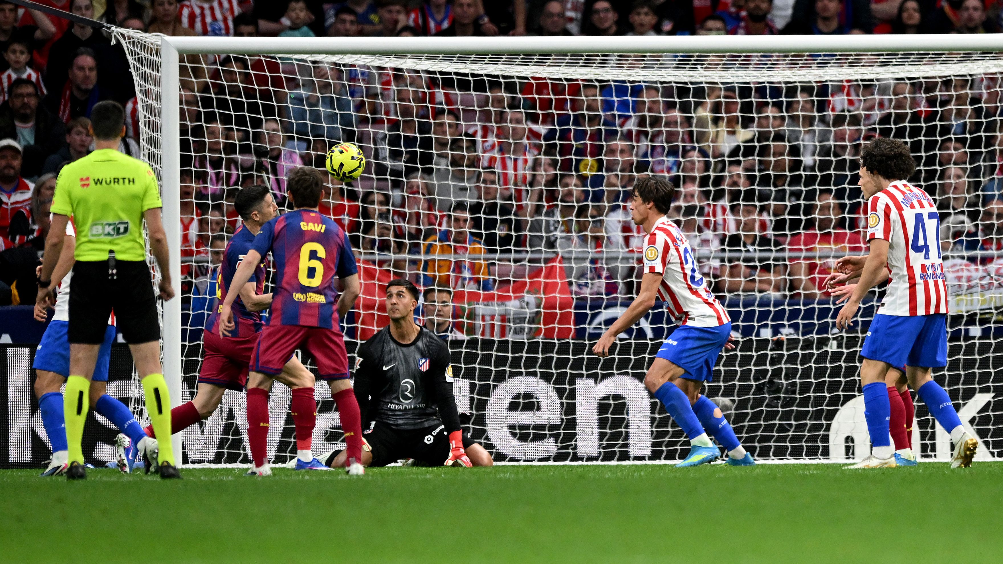 Atletico de Madrid v FC Barcelona - LaLiga EA Sports