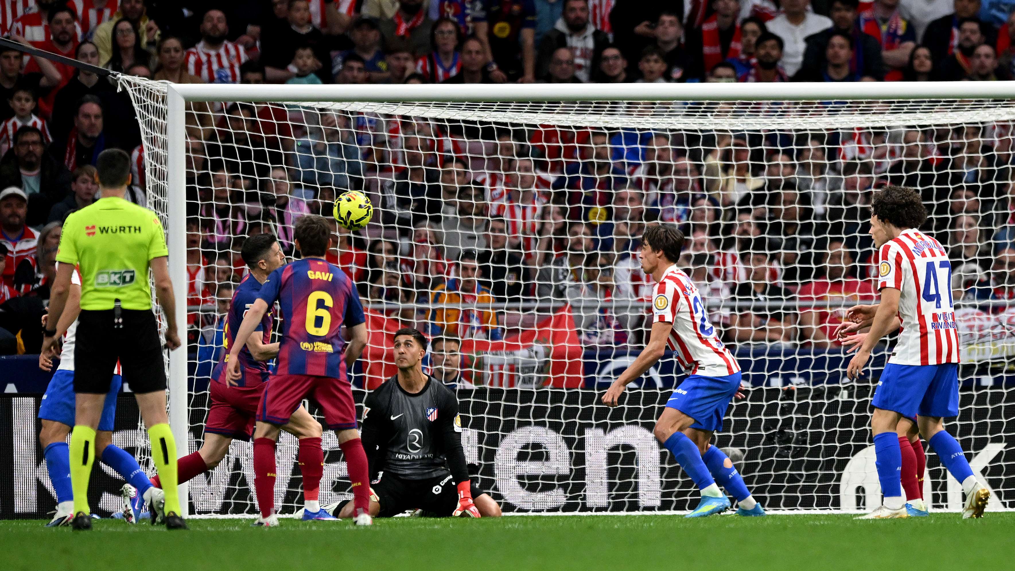 Atletico de Madrid v FC Barcelona - LaLiga EA Sports