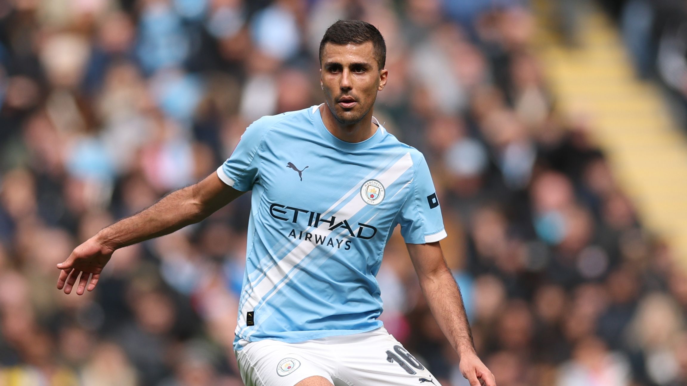 رودري يطلق تصريحات غير مطمئنة بشأن مسيرته