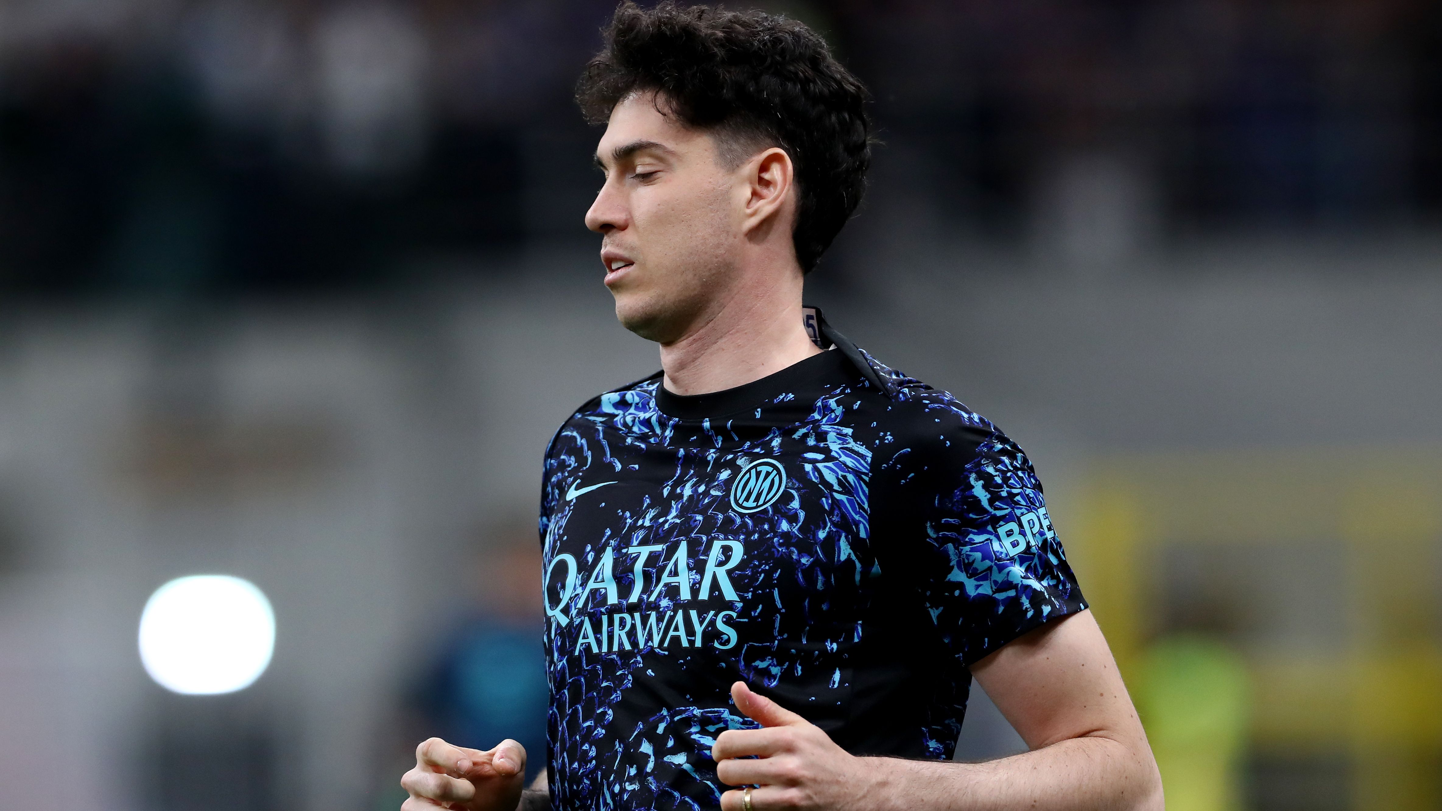 برشلونة يتوصل لاتفاق مع باستوني وديكو يبحث عن بدائل في إنجلترا