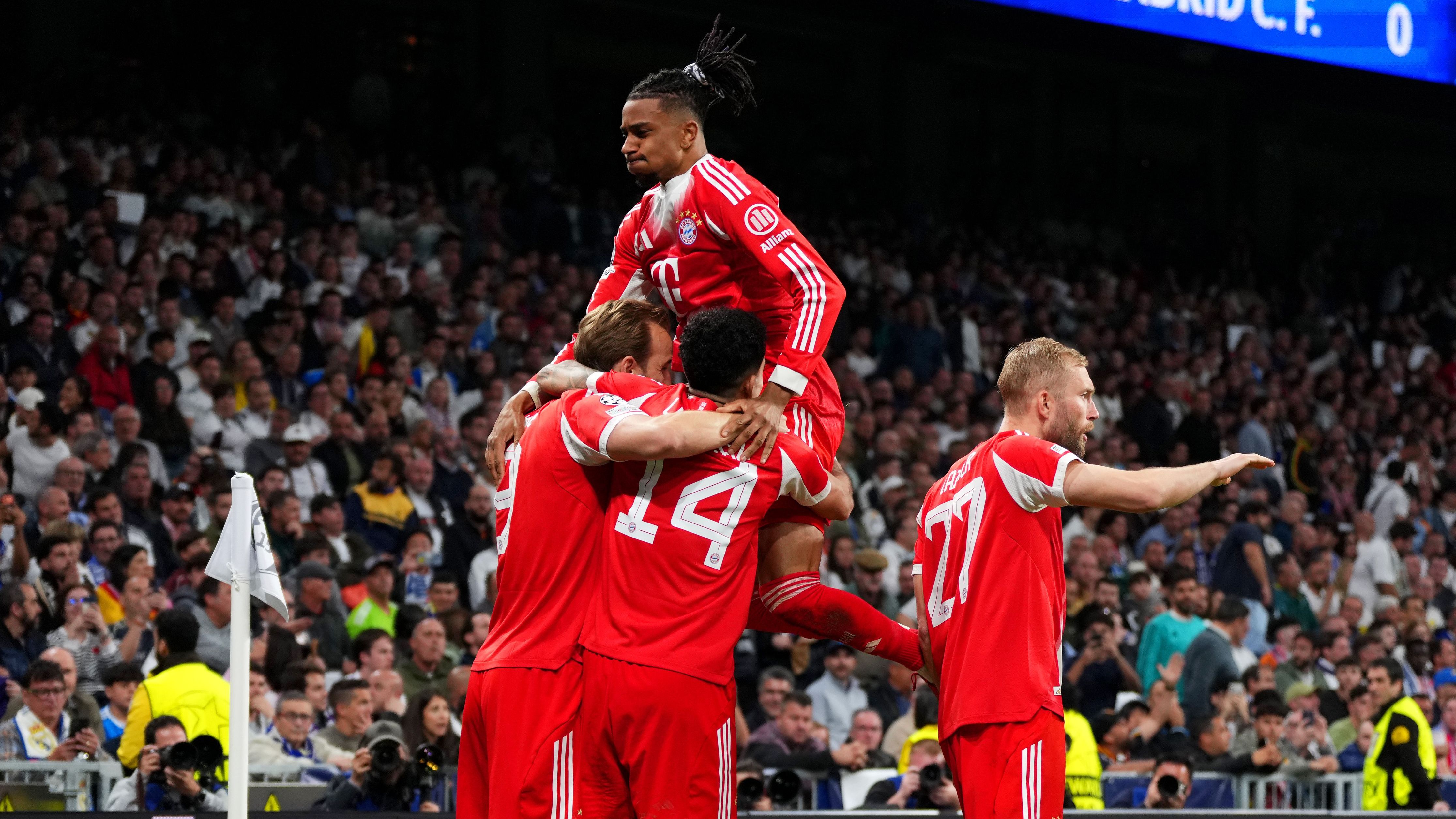 Real Madrid CF v FC Bayern München - UEFA Champions League 2025/26 Quarter-Final First Leg