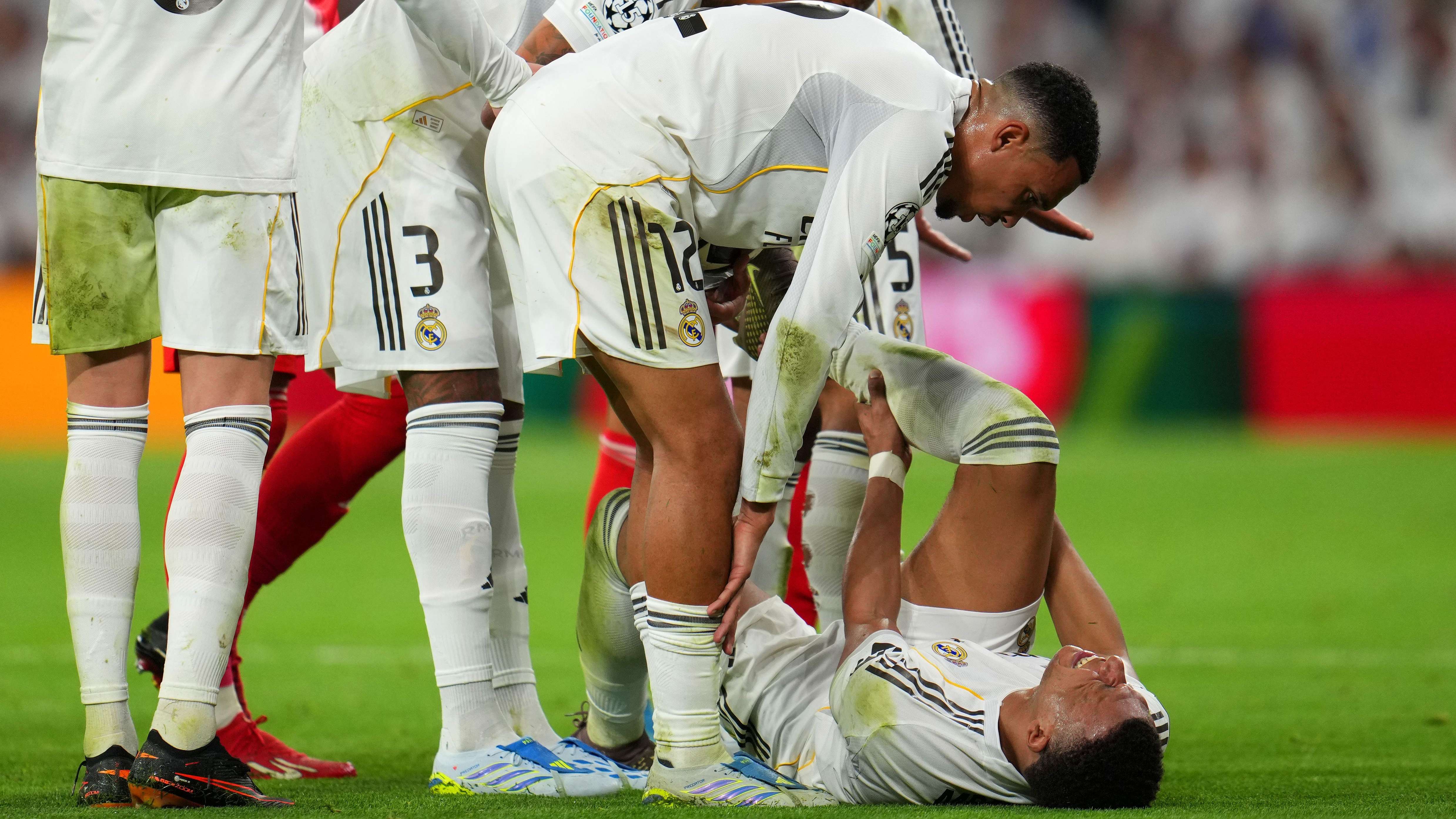 Real Madrid CF v FC Bayern München - UEFA Champions League 2025/26 Quarter-Final First Leg