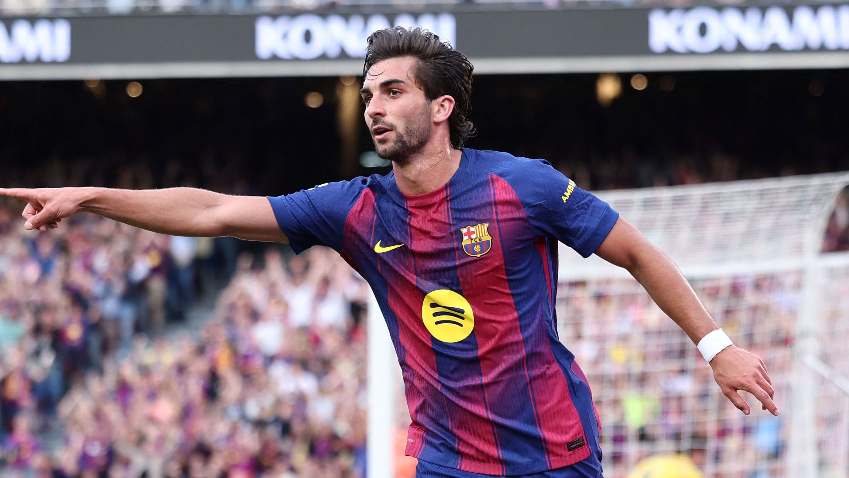 تحول مفاجئ.. برشلونة يغير موقفه تجاه توريس