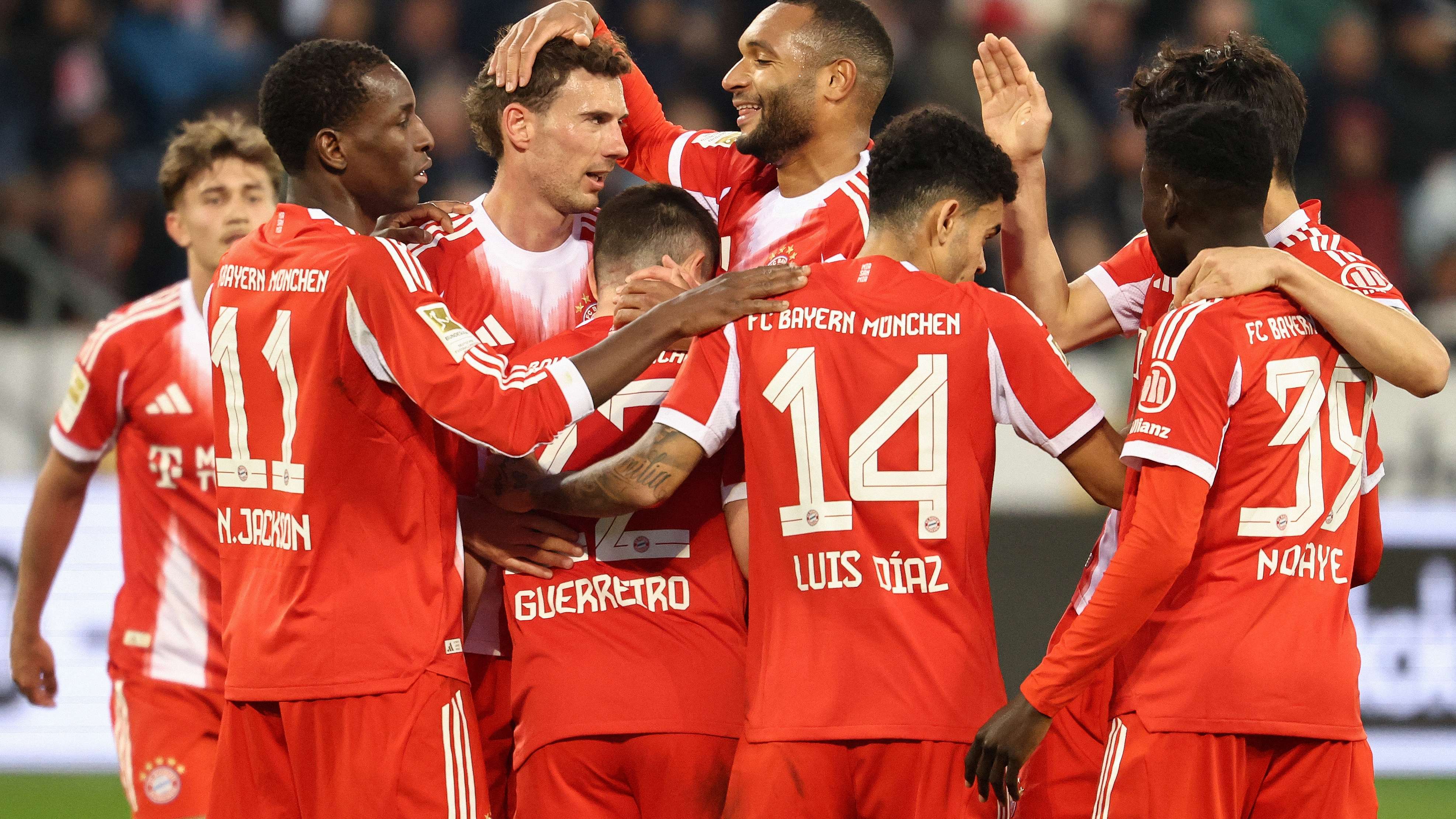 FBL-GER-BUNDESLIGA-ST PAULI-BAYERN MUNICH