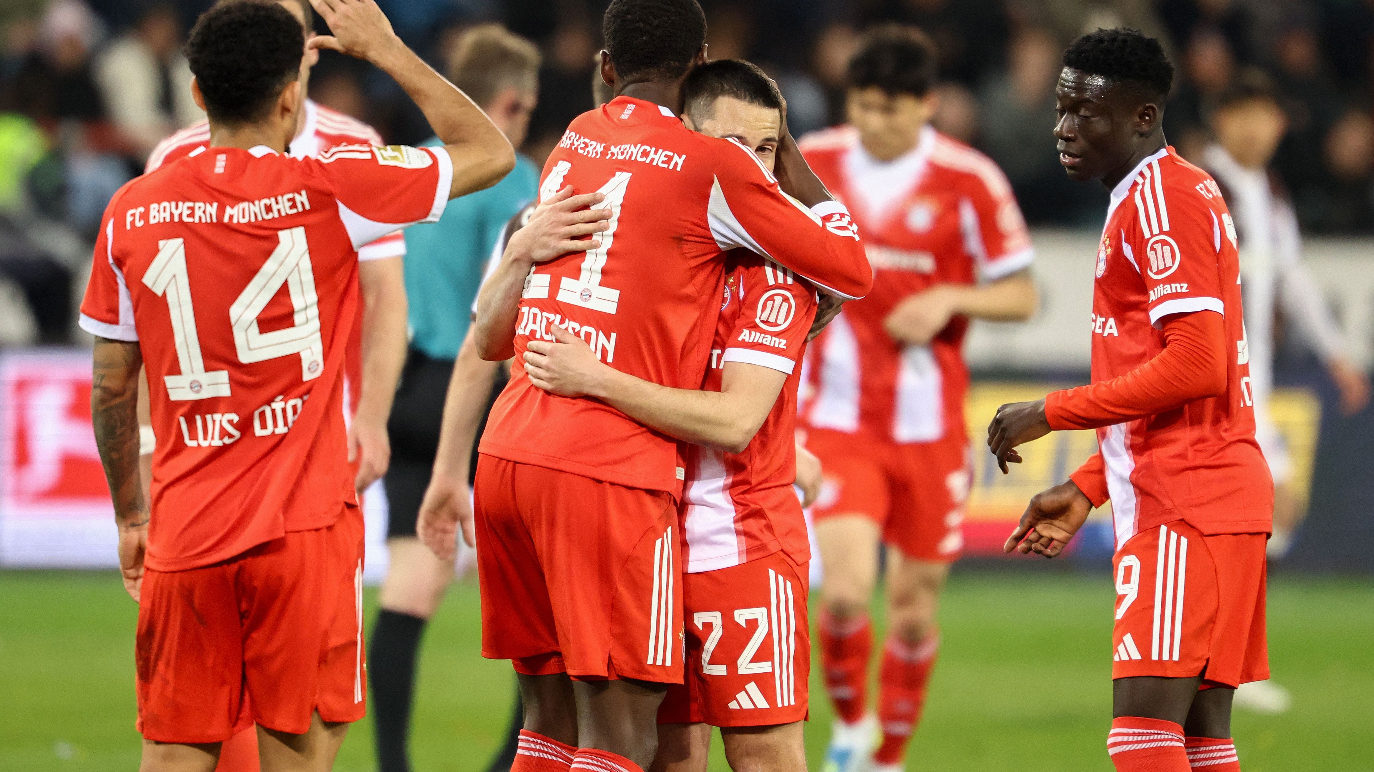 FBL-GER-BUNDESLIGA-ST PAULI-BAYERN MUNICH