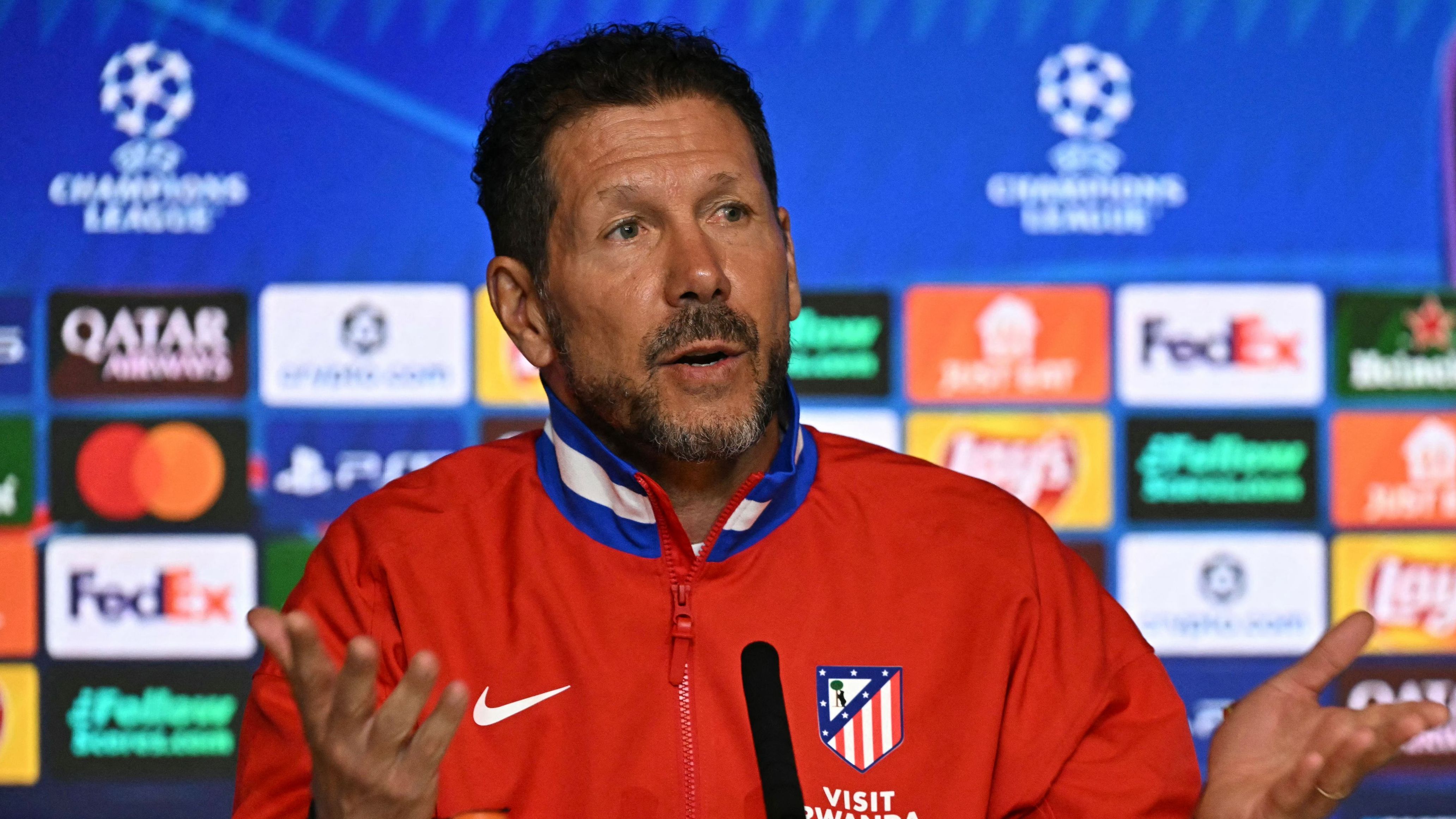 FBL-EUR-C1-ATLETICO MADRID-PRESSER