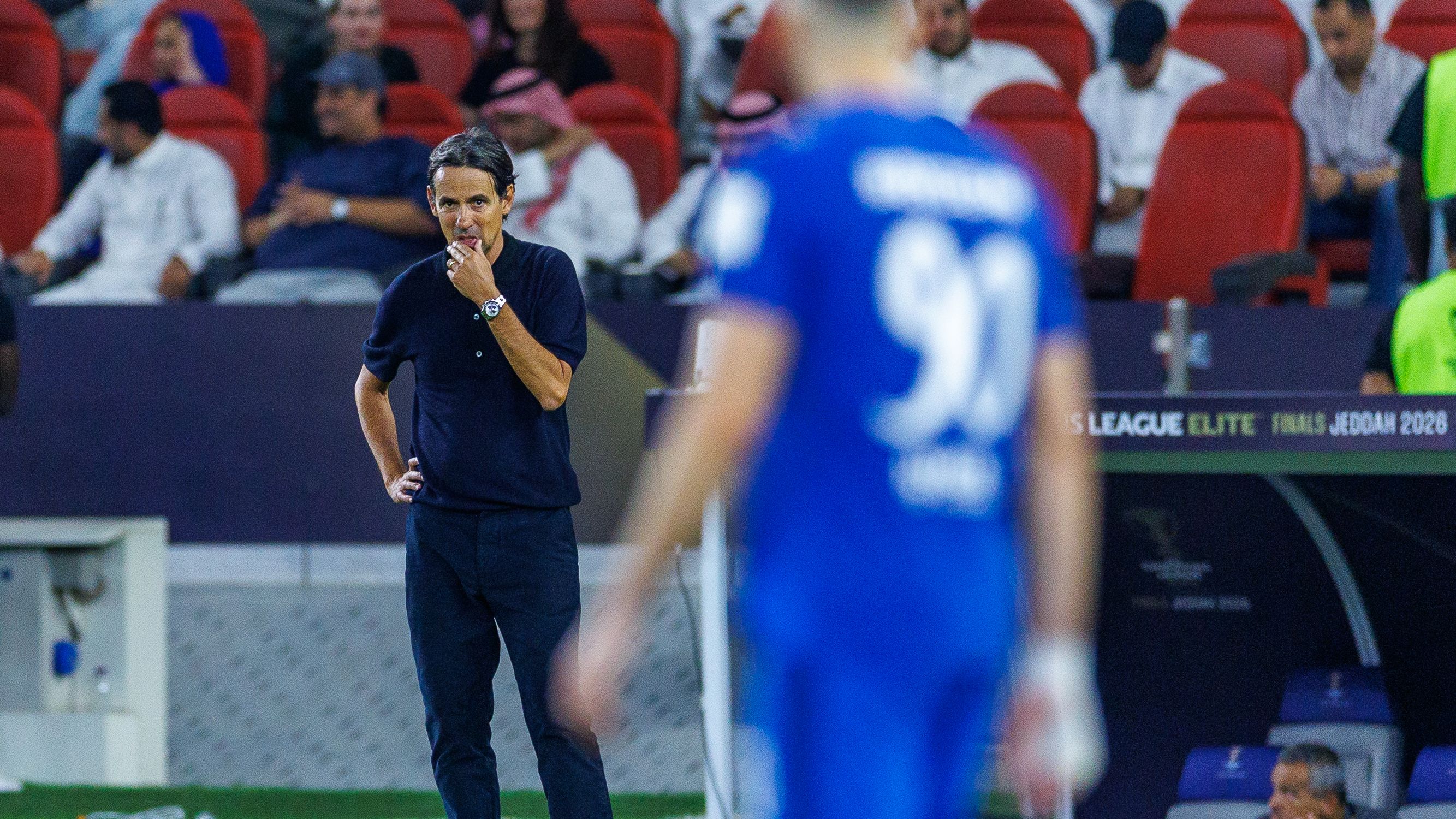 وسط ضغوط الجماهير.. إنزاجي يمنح راحة للهلال بعد الخروج الآسيوي