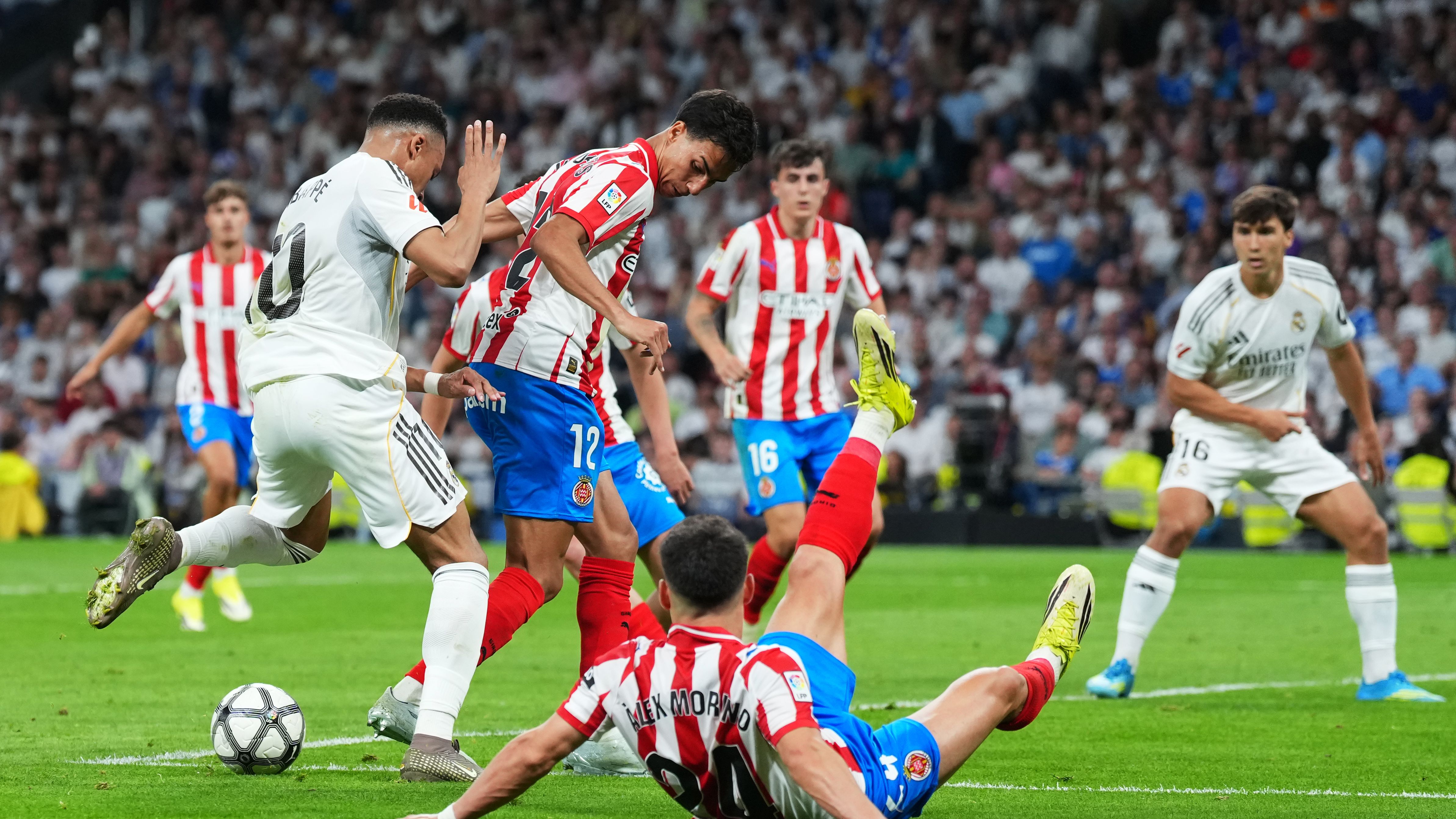 Real Madrid CF v Girona FC - LaLiga EA Sports