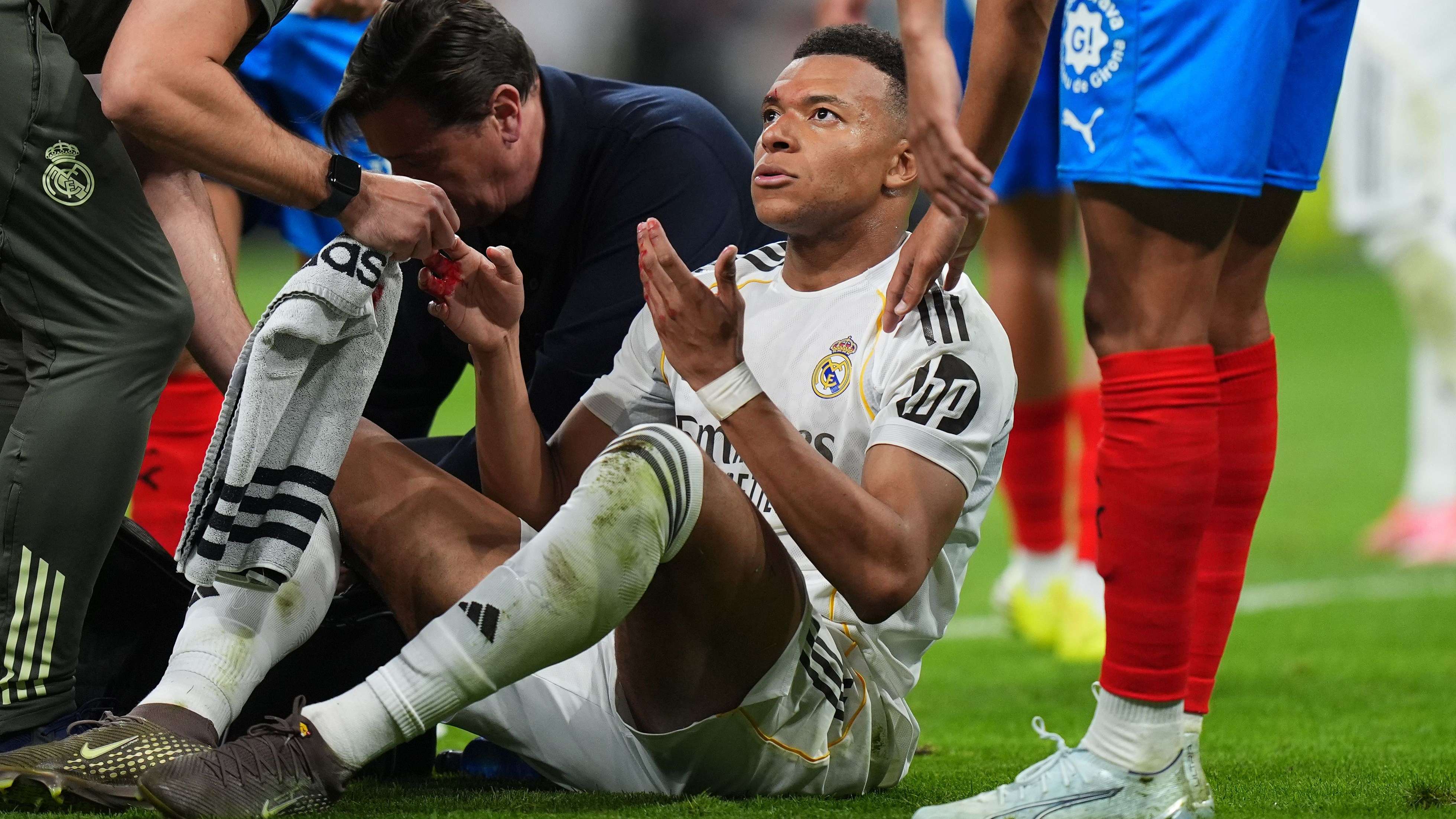 Real Madrid CF v Girona FC - LaLiga EA Sports