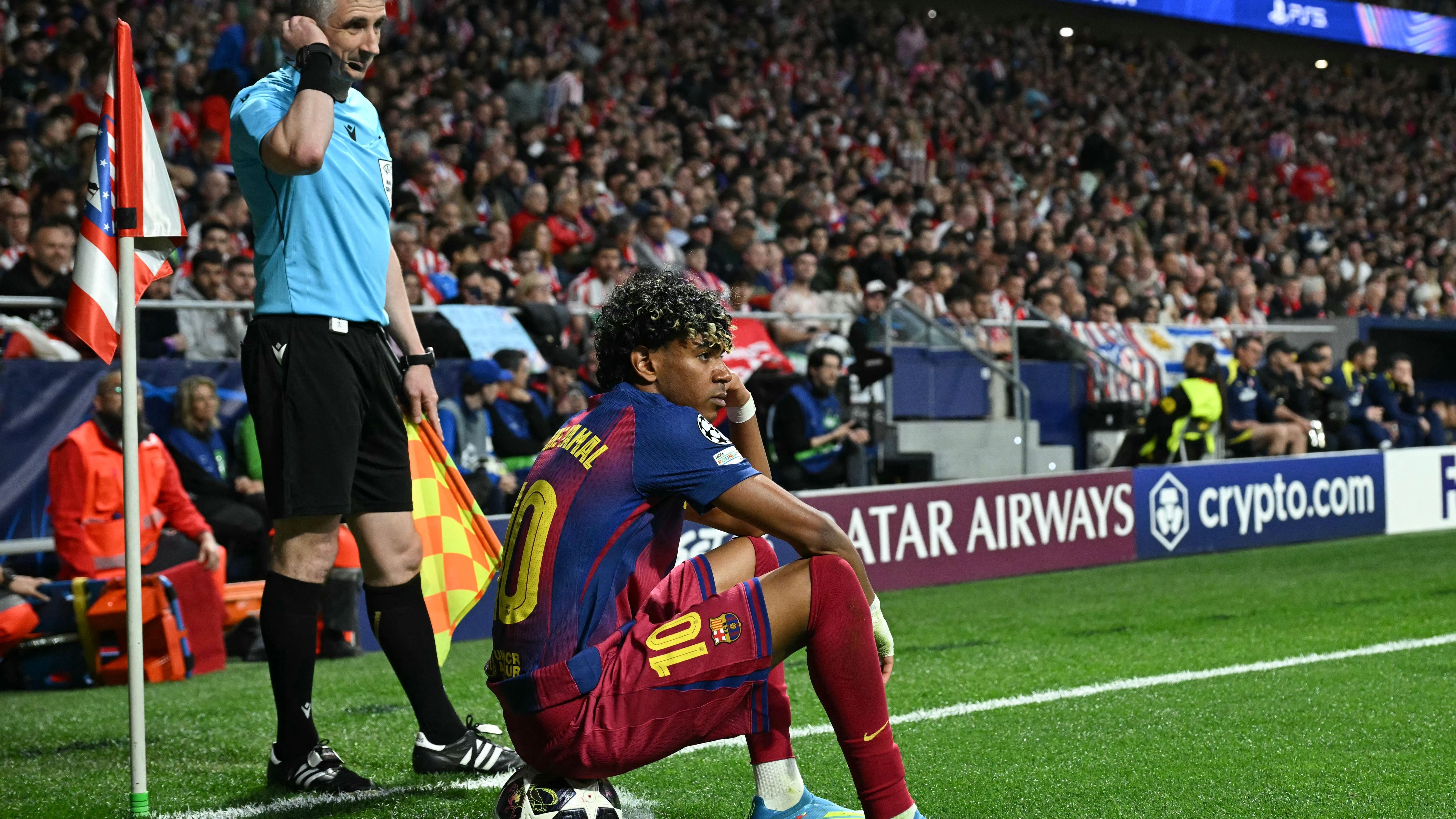 لامين يامال يكتب التاريخ مع برشلونة بأسرع هدف في دوري الأبطال