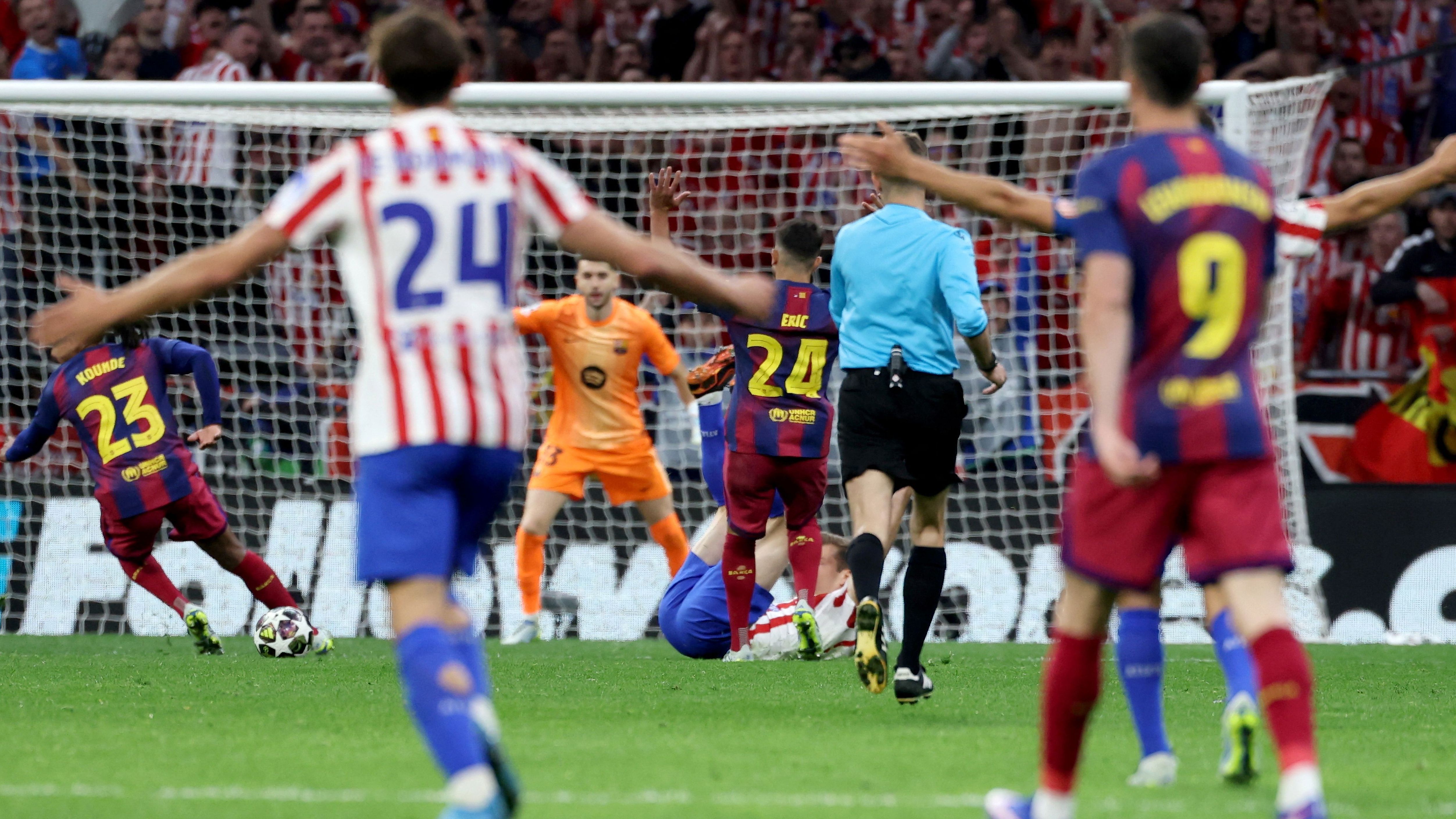 FBL-EUR-C1-ATLETICO MADRID-BARCELONA