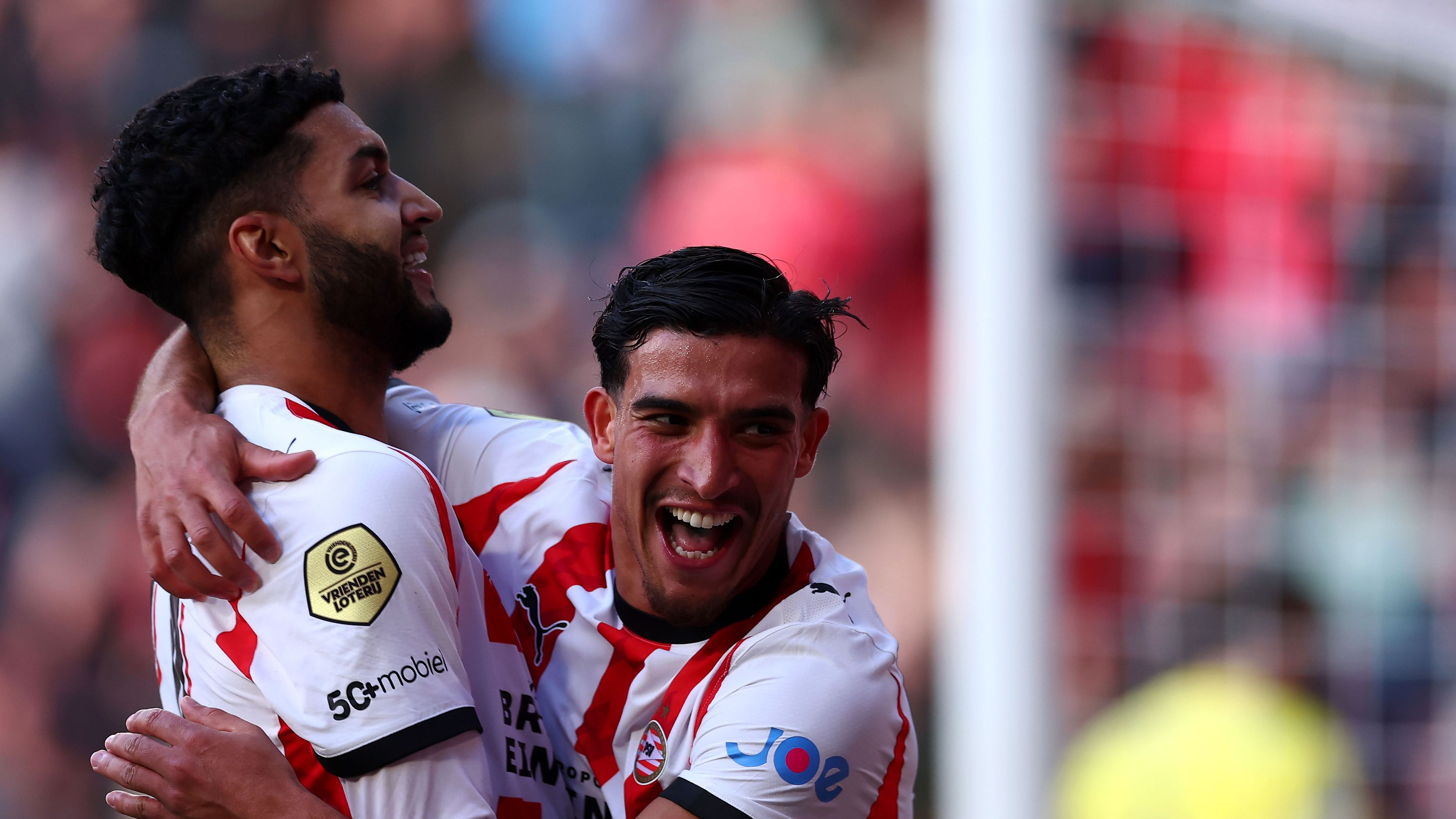 نجم المغرب ينافس على جائزة مرموقة في هولندا