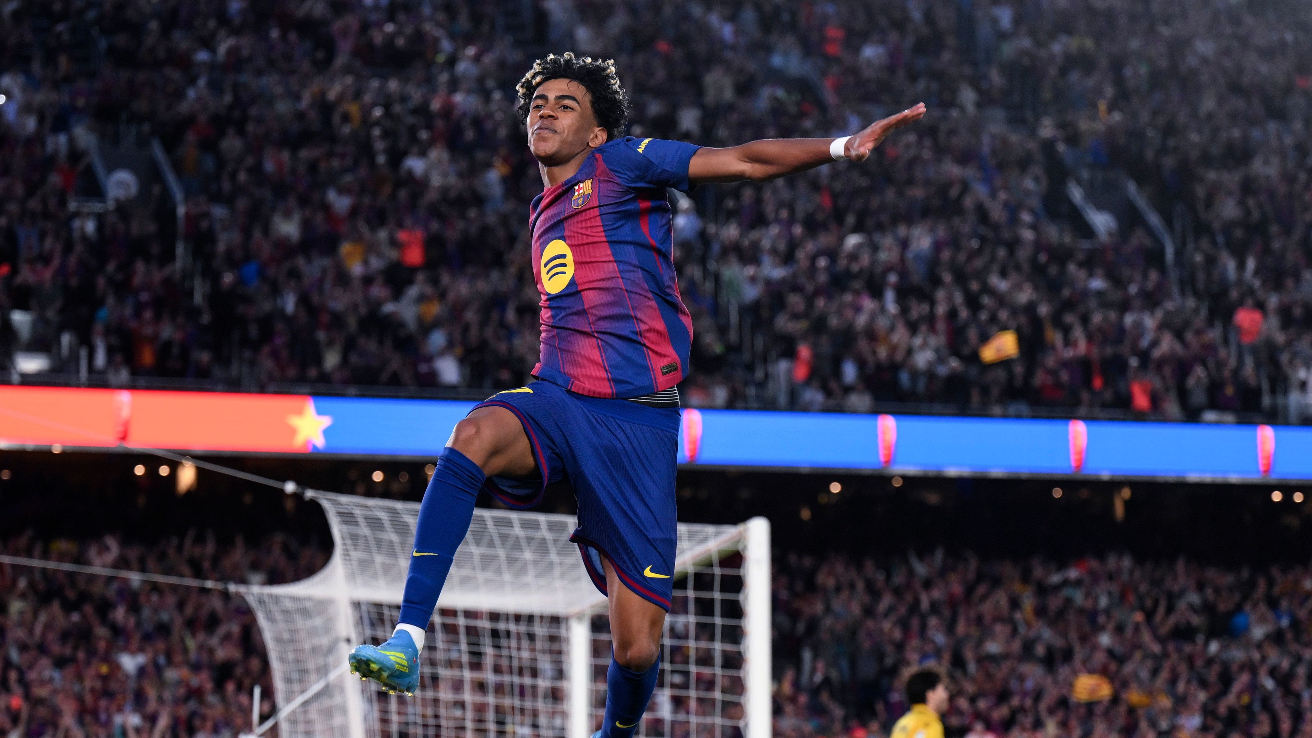يامال يستلهم من ليبرون جيمس ويؤكد: برشلونة قادر على العودة أمام أتلتيكو في دوري الأبطال
