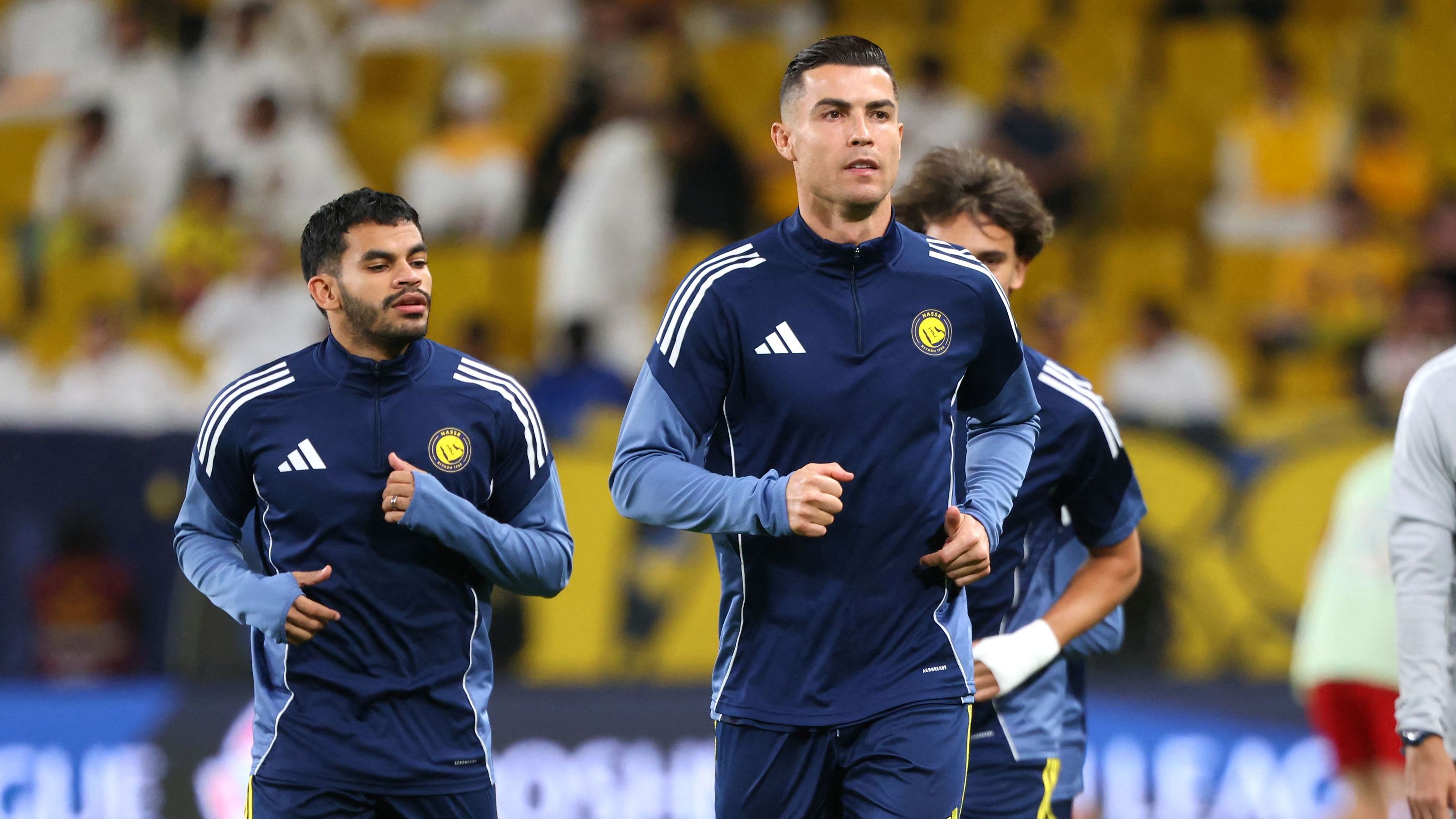 بإعلان رسمي.. جيسوس يحسم موقف رونالدو من قمة الوصل