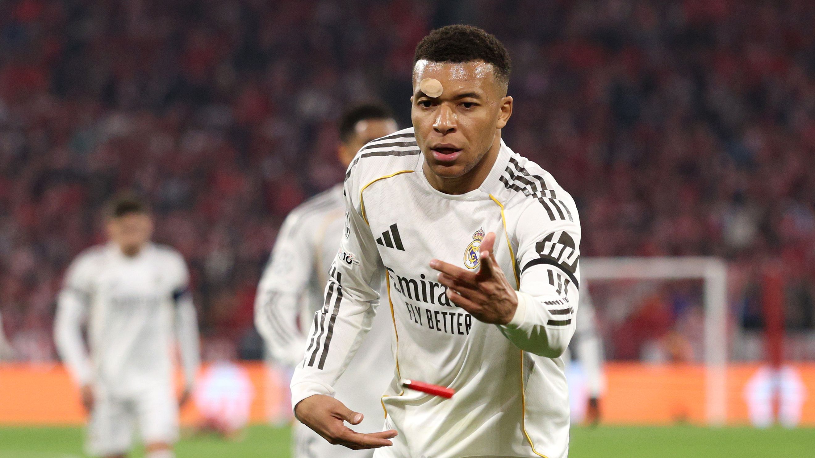 بالفيديو: صدفة غير متوقعة لمبابي وصديقته تتحول إلى "تريند مدريد"