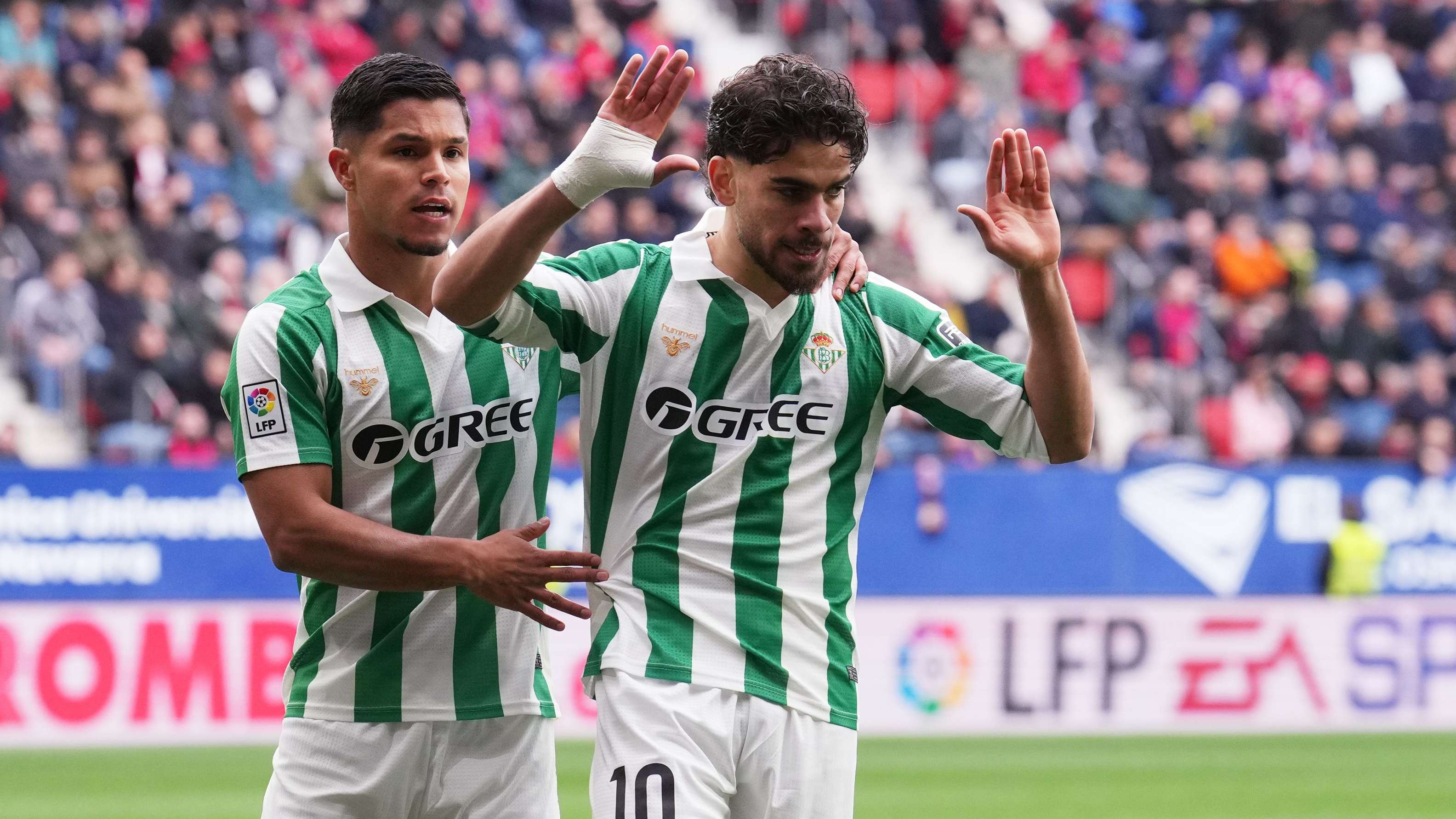 CA Osasuna v Real Betis Balompie - LaLiga EA Sports