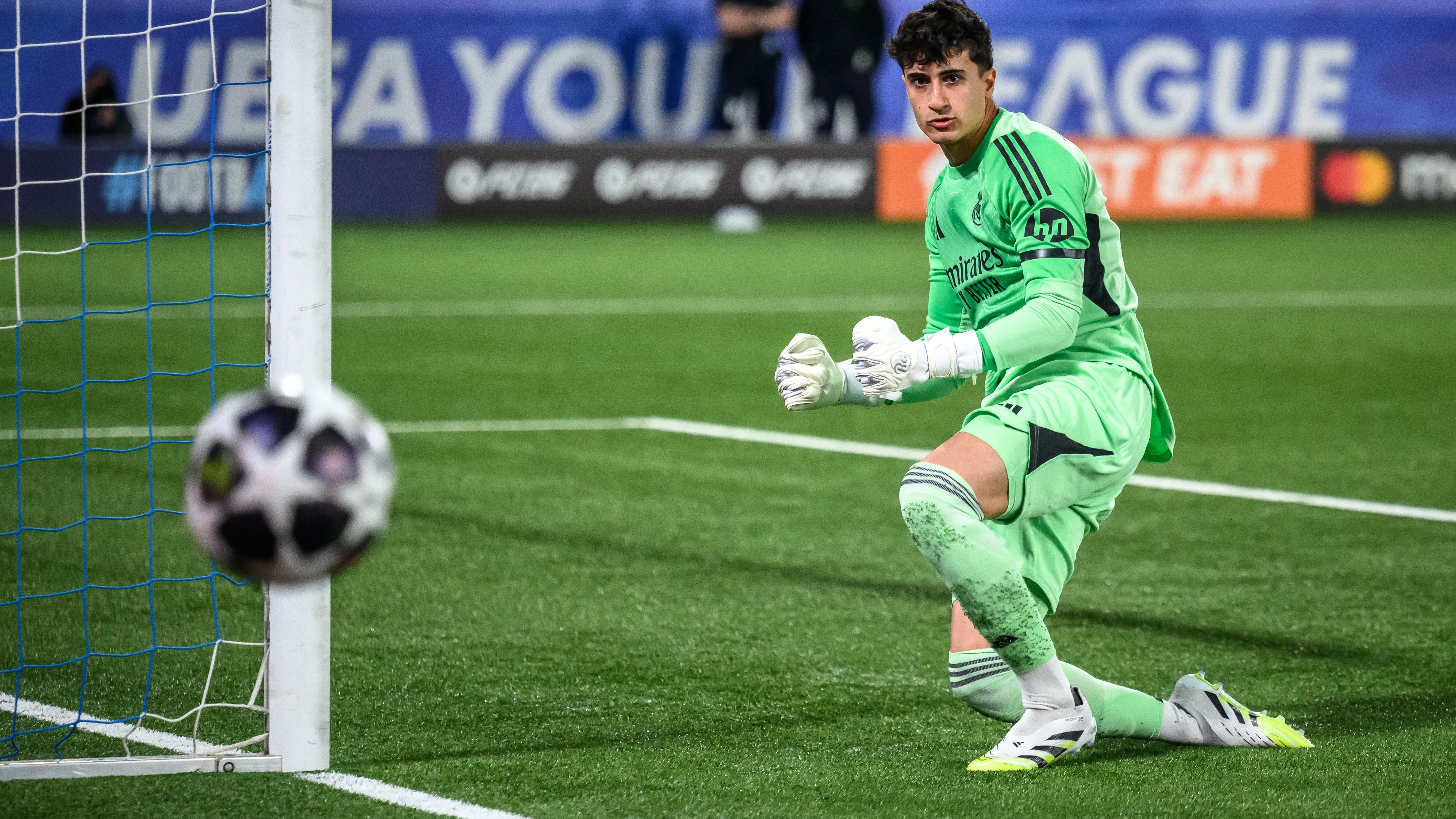 FBL-EUR-YOUTH LEAGUE-REAL MADRID-PSG