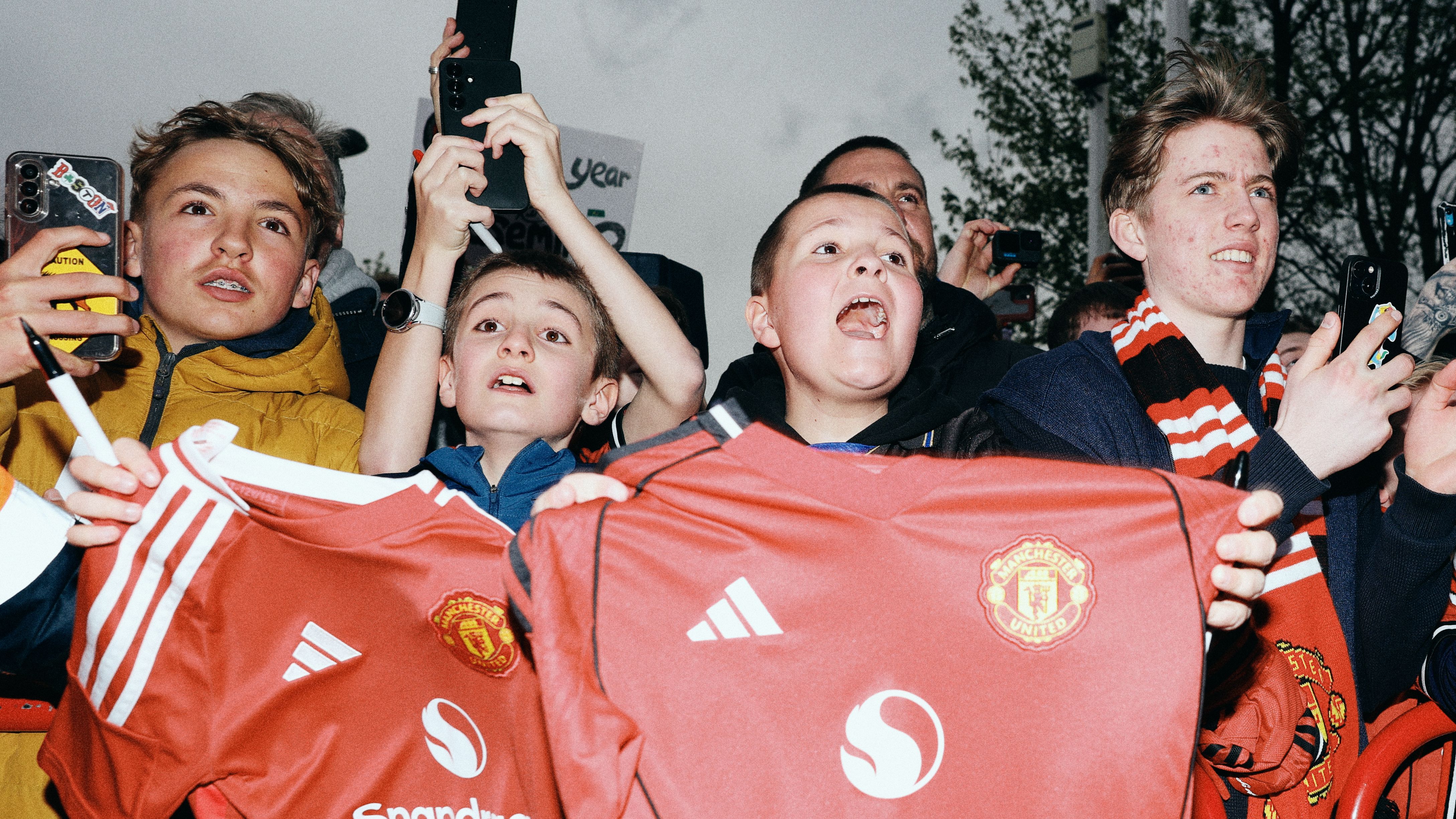 Manchester United v Leeds United - Premier League