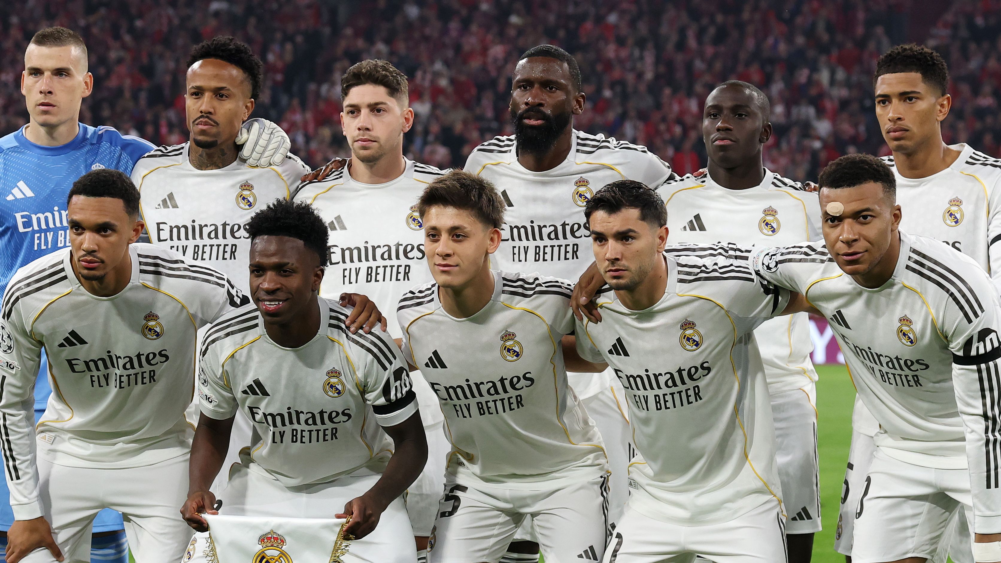 ليس كارفاخال.. نجم ريال مدريد يفكر في الاعتزال