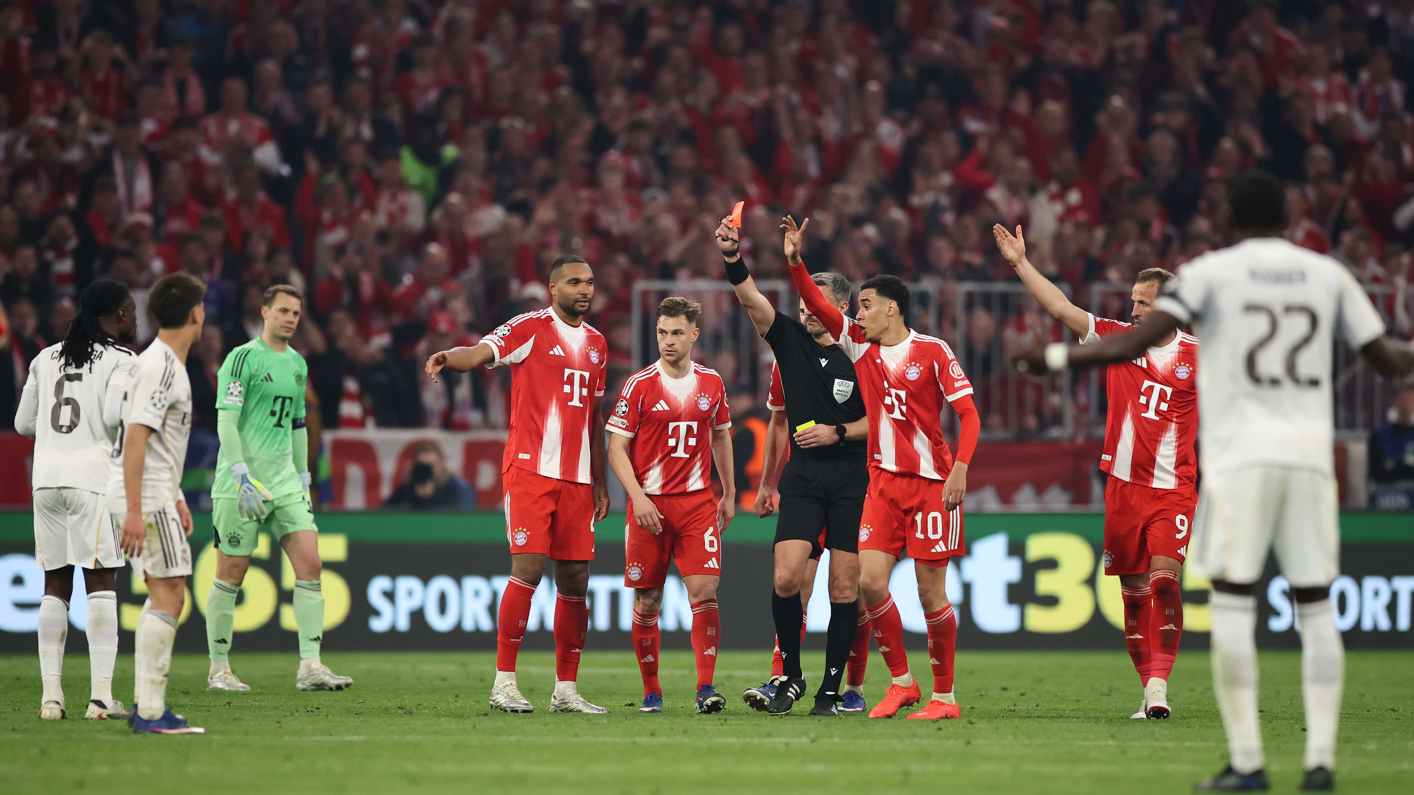 FC Bayern München v Real Madrid CF - UEFA Champions League 2025/26 Quarter-Final Second Leg