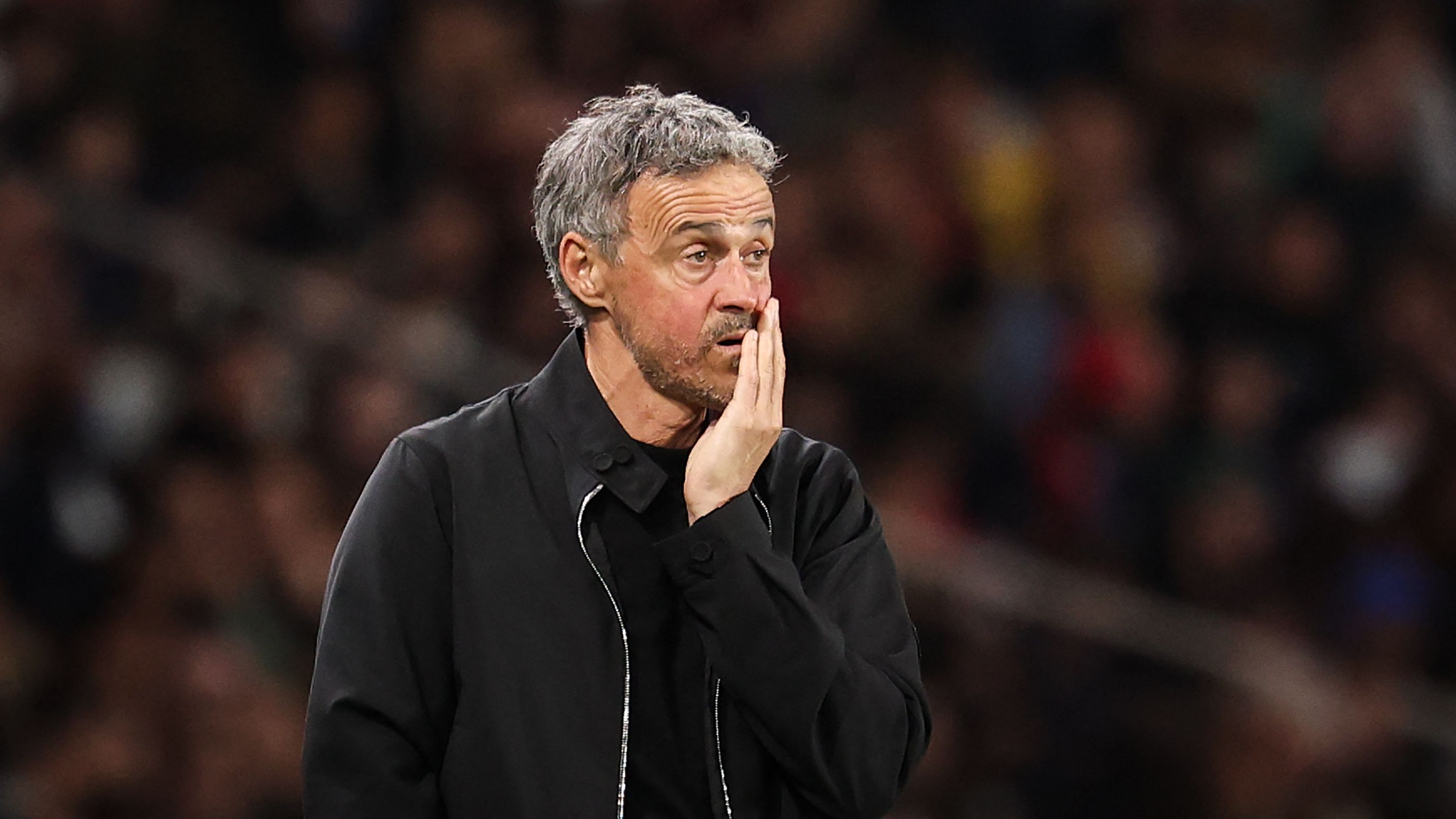 إنريكي يثير القلق في باريس قبل موقعة بايرن ميونخ