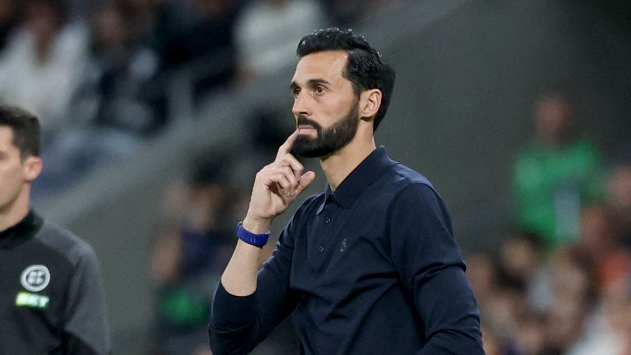 أربيلوا يعيش كابوس أنشيلوتي وألونسو مع دوامة انهيار ريال مدريد