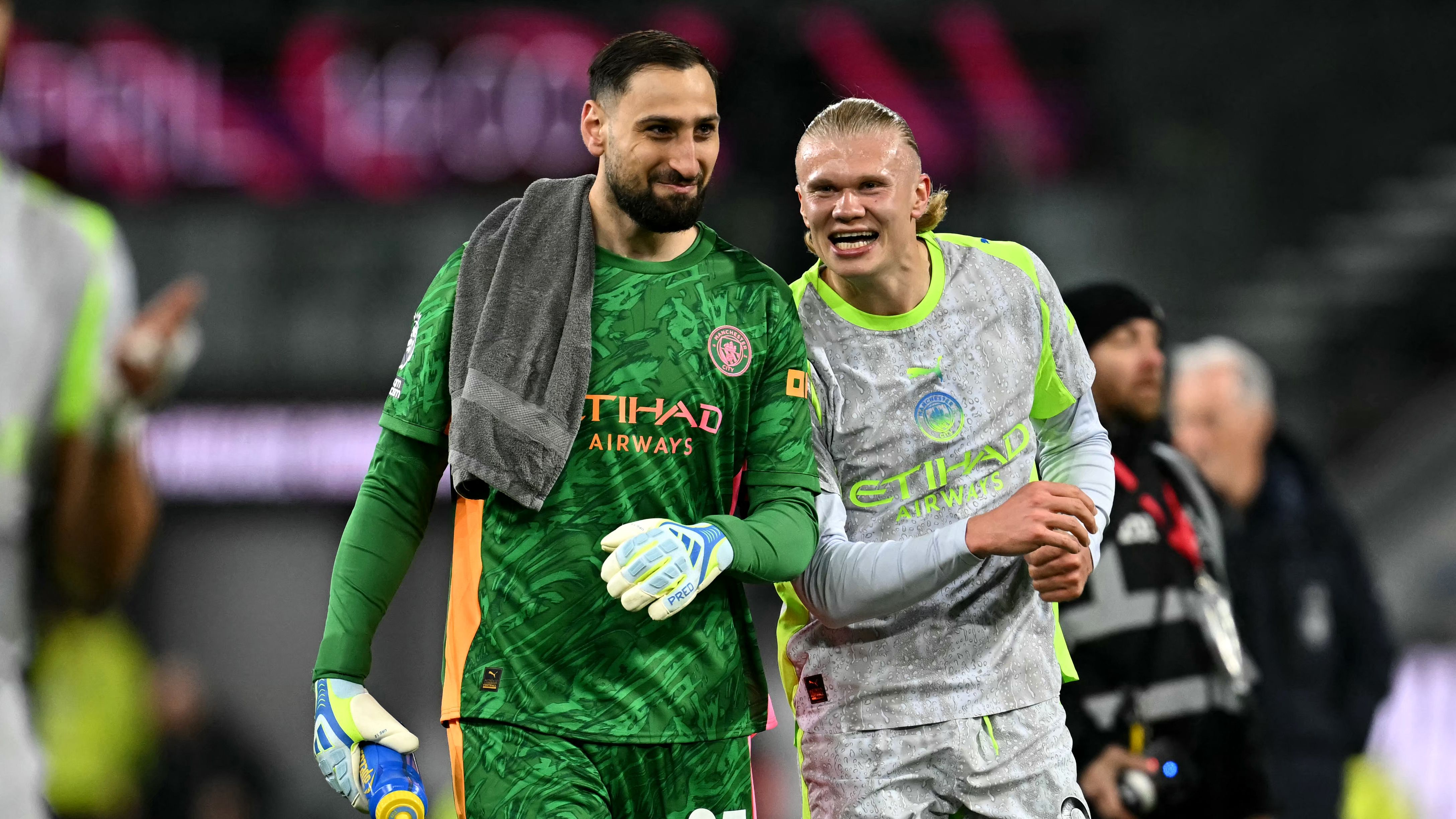 FBL-ENG-PR-BURNLEY-MAN CITY