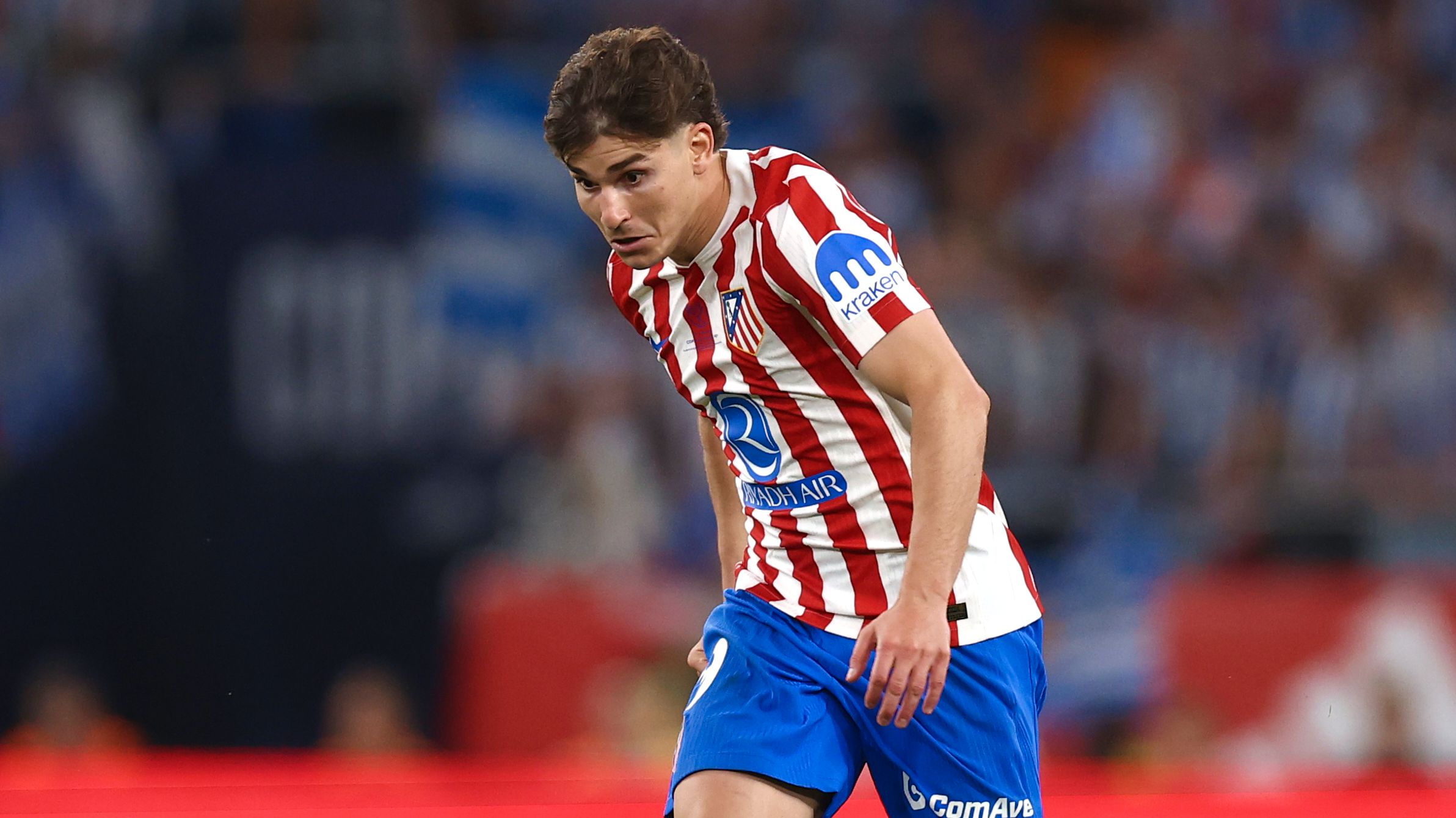 تطور جديد في مسلسل برشلونة وألفاريز