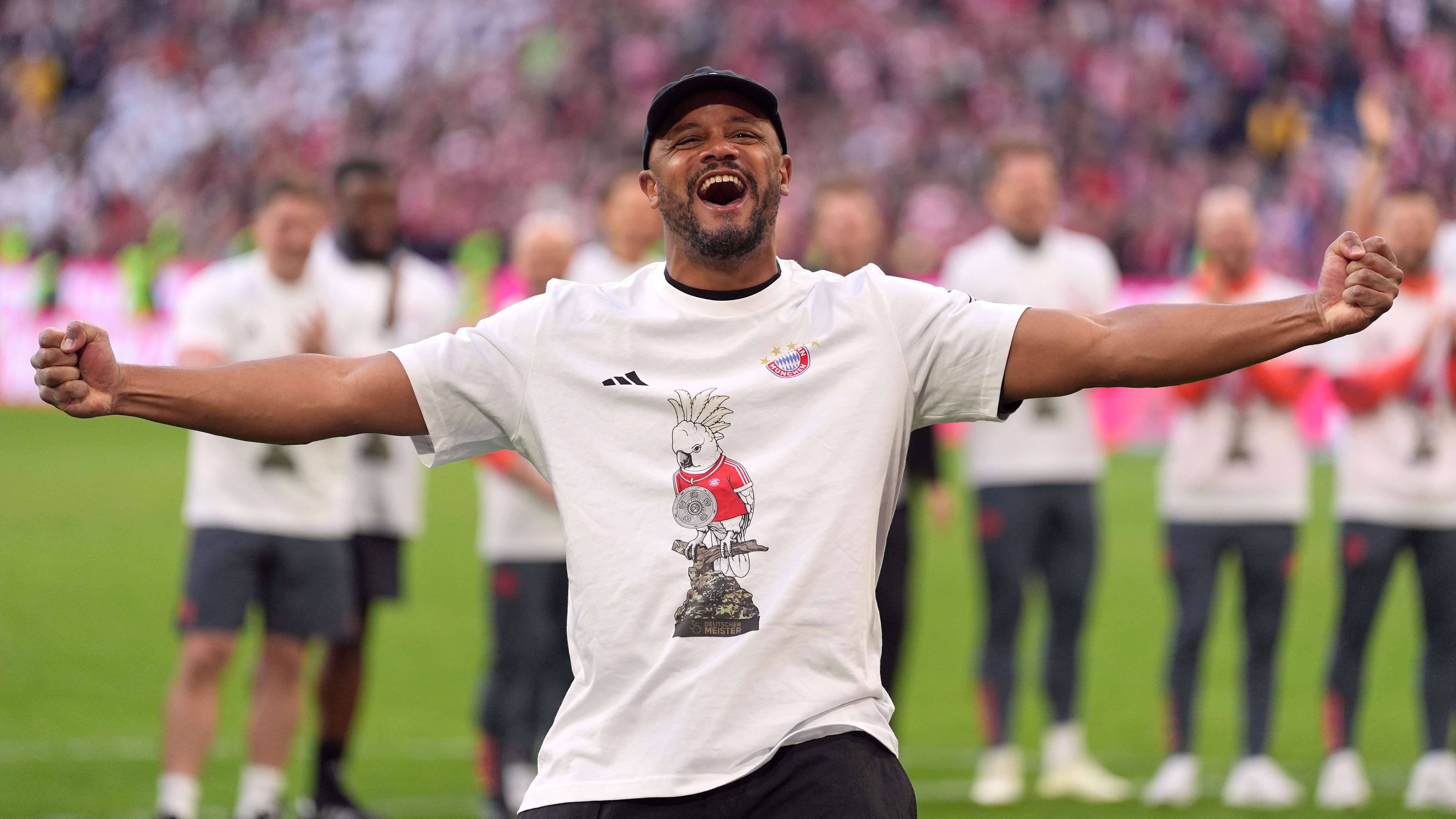 FC Bayern München v VfB Stuttgart - Bundesliga