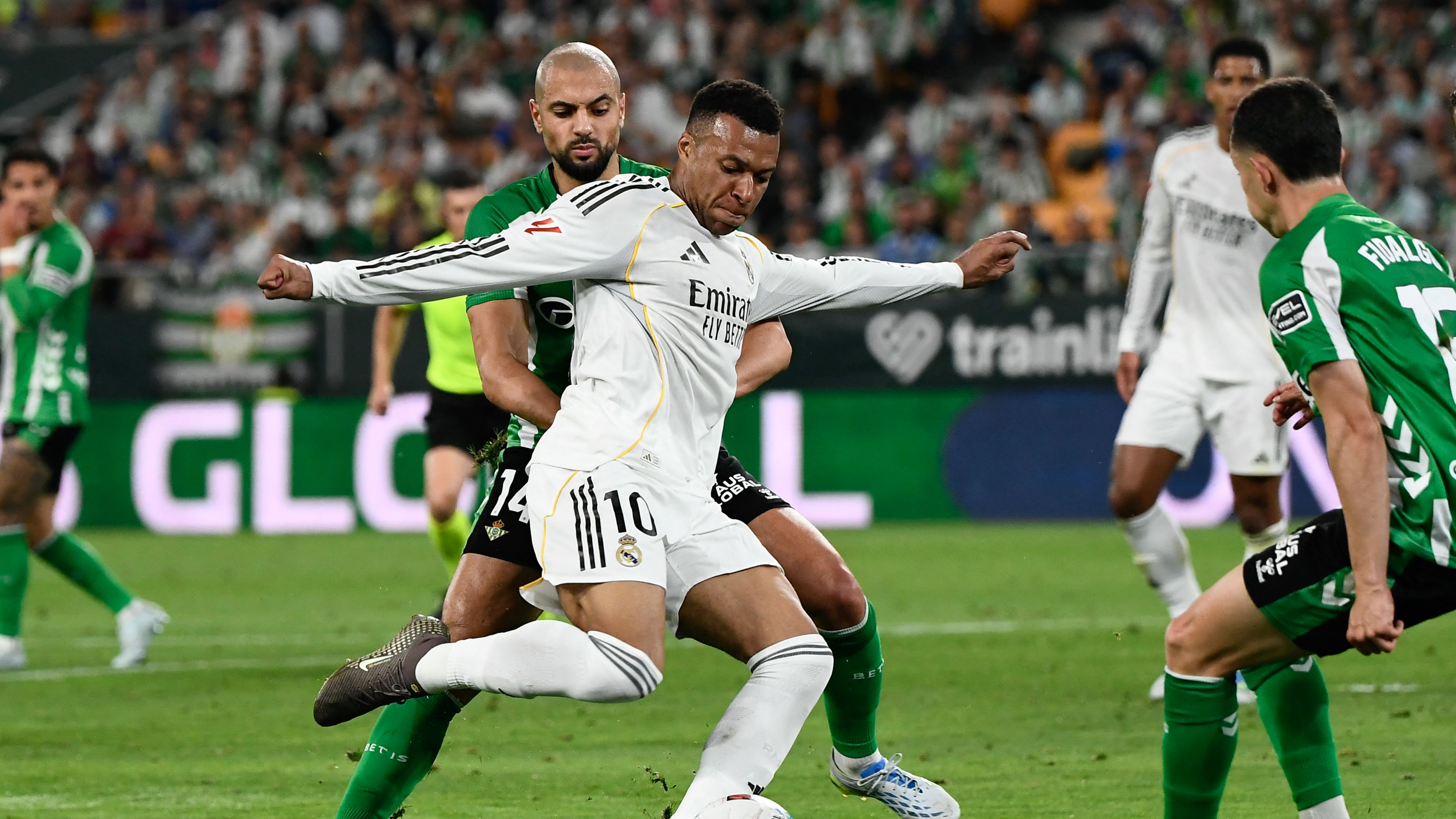 مبابي يدخل نادي المئة مع ريال مدريد بعد 100 مباراة