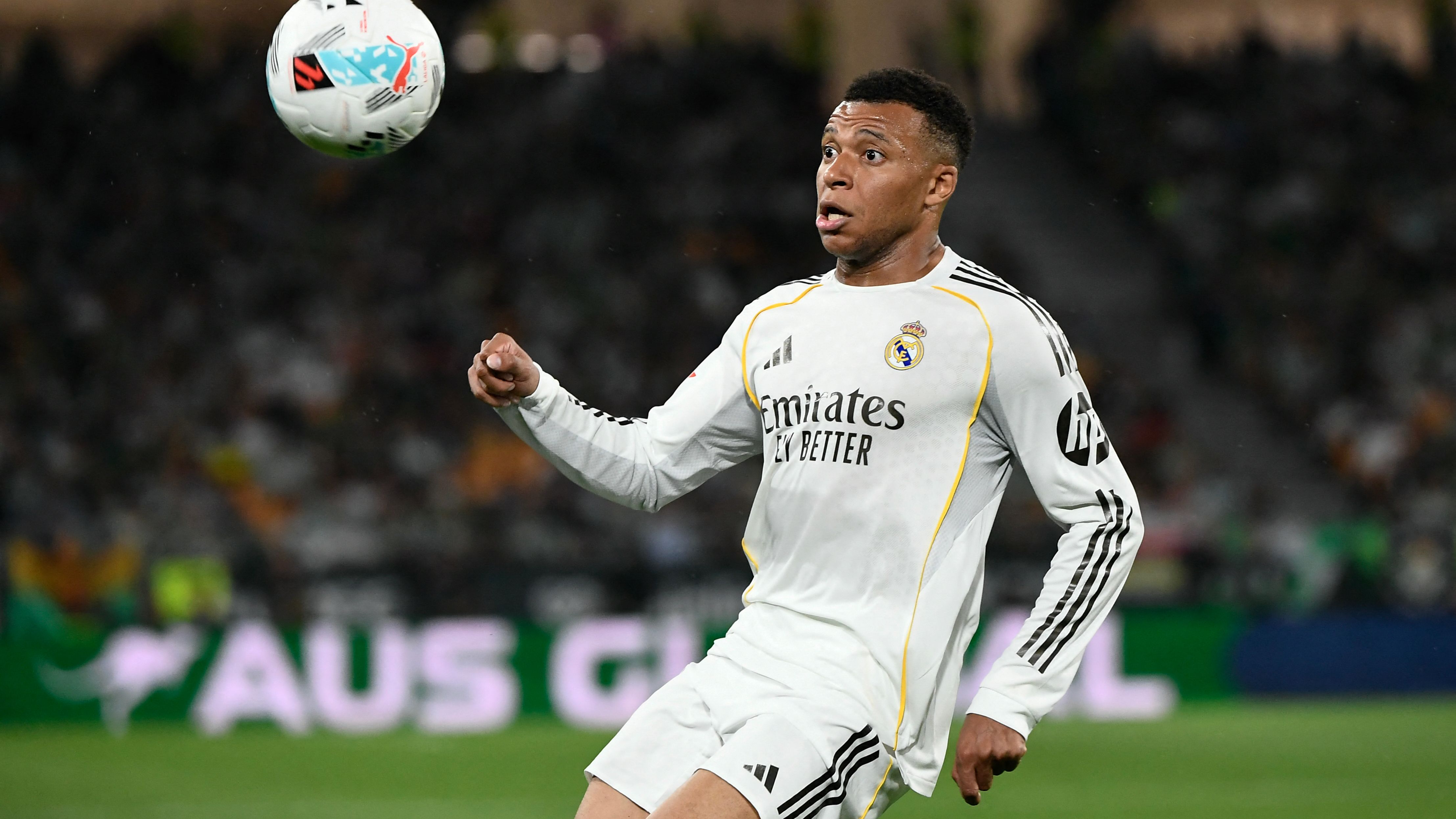 من التوسل إليه إلى إذلاله.. مقال مدريدي يفتح النار على منتقدي مبابي