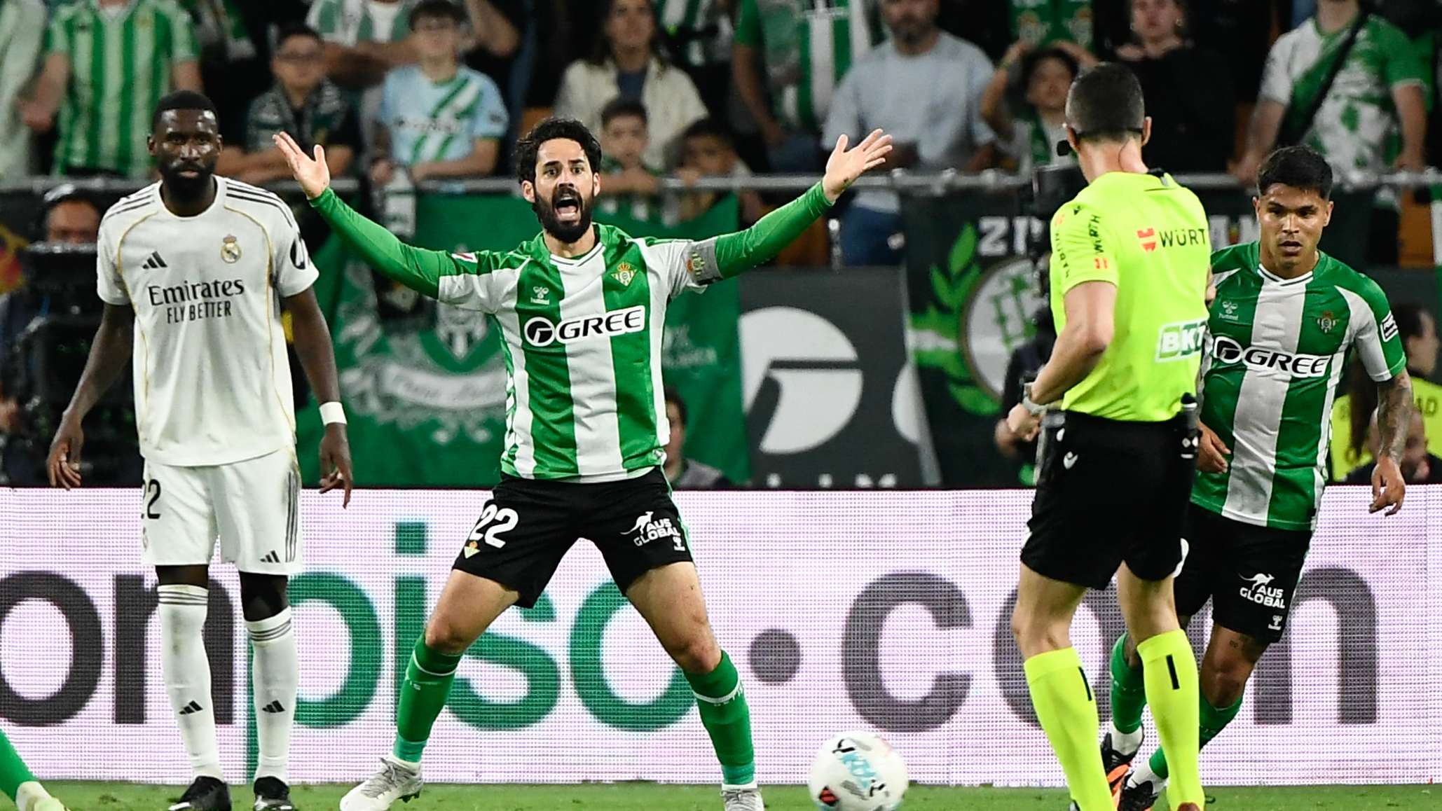 FBL-ESP-LIGA-BETIS-REAL MADRID