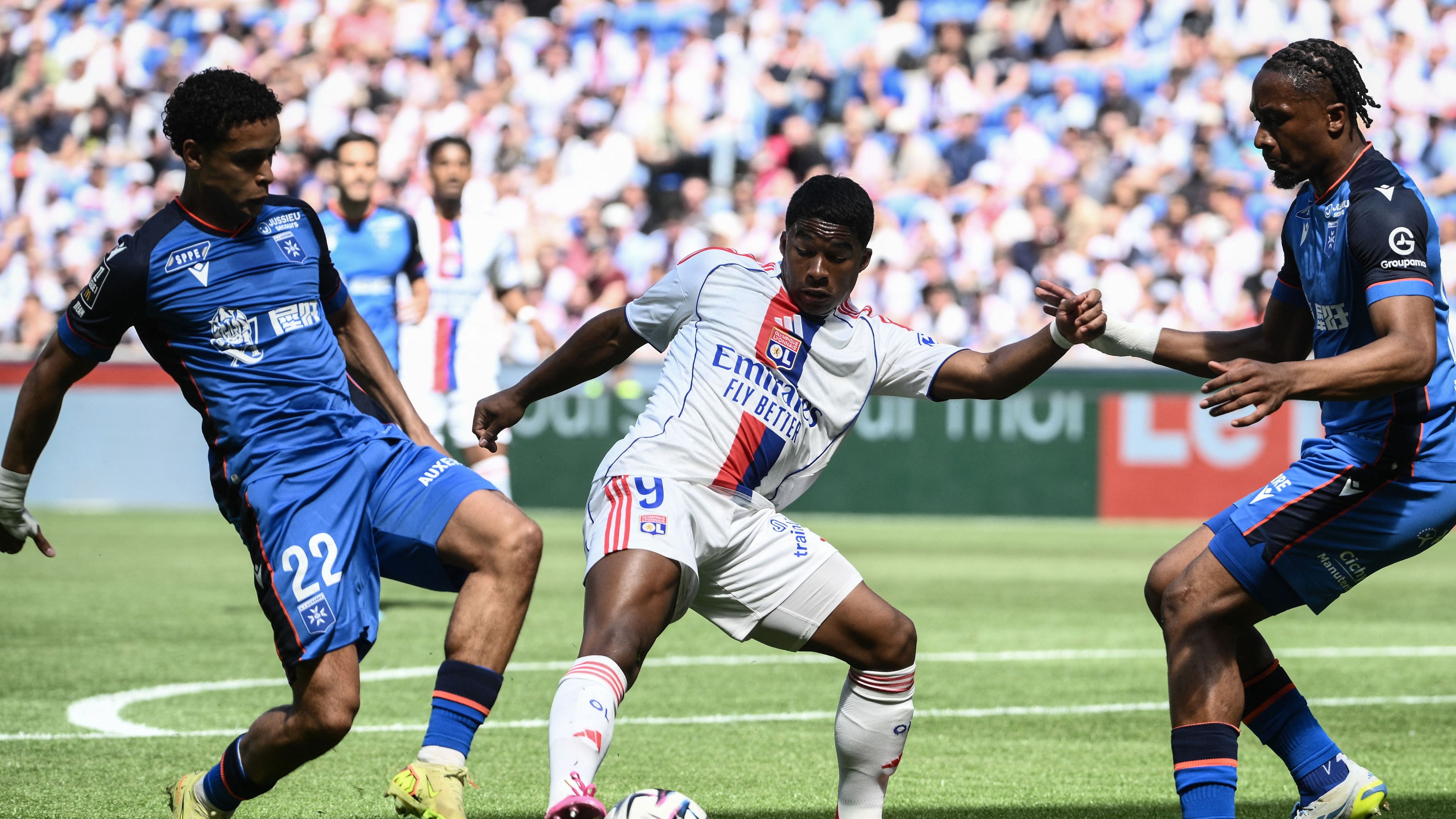 FBL-FRA-LIGUE1-LYON-AUXERRE