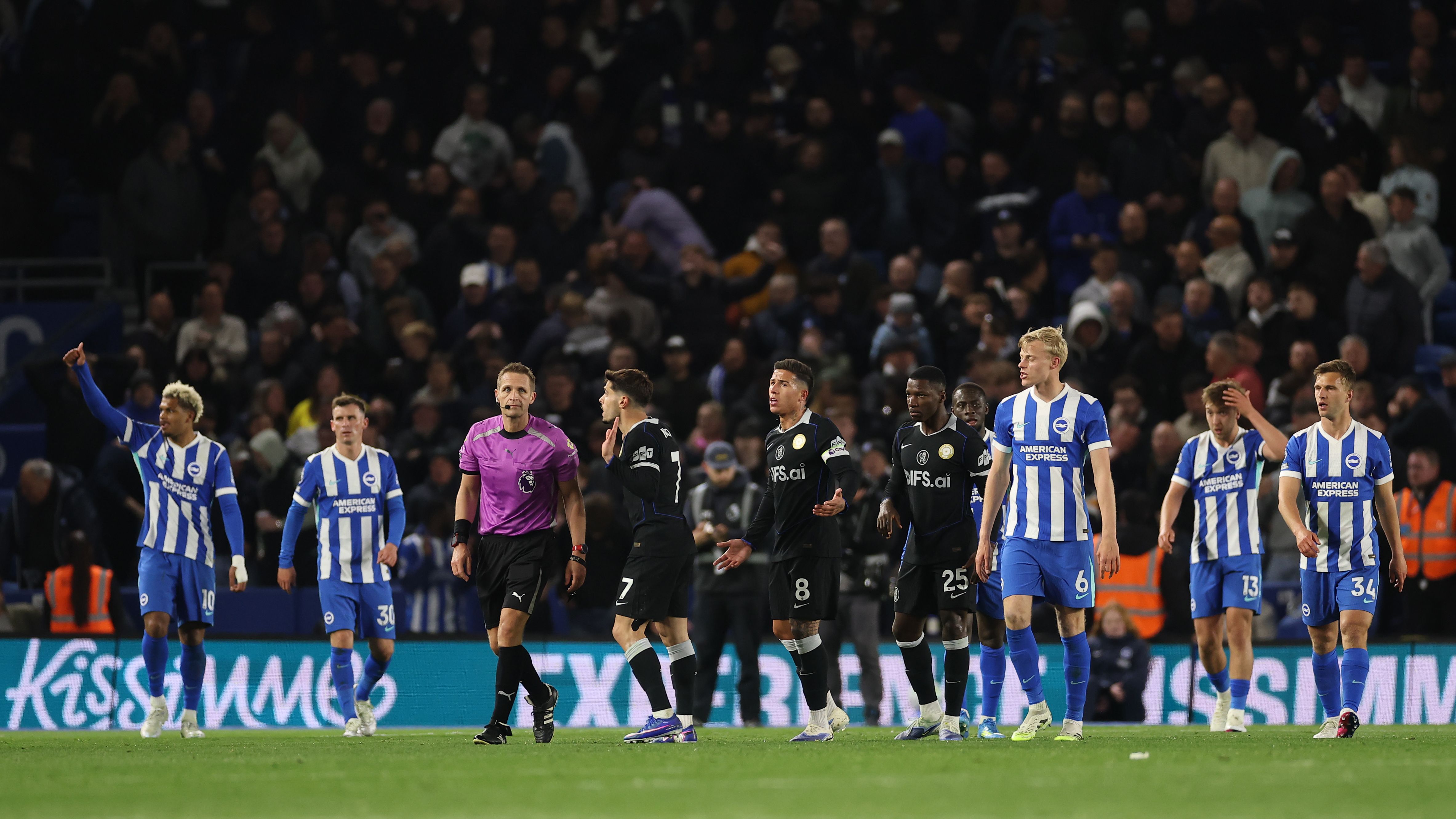 فيديو: تشيلسي الكارثي يواصل الترنح بهزيمة قاسية أمام برايتون