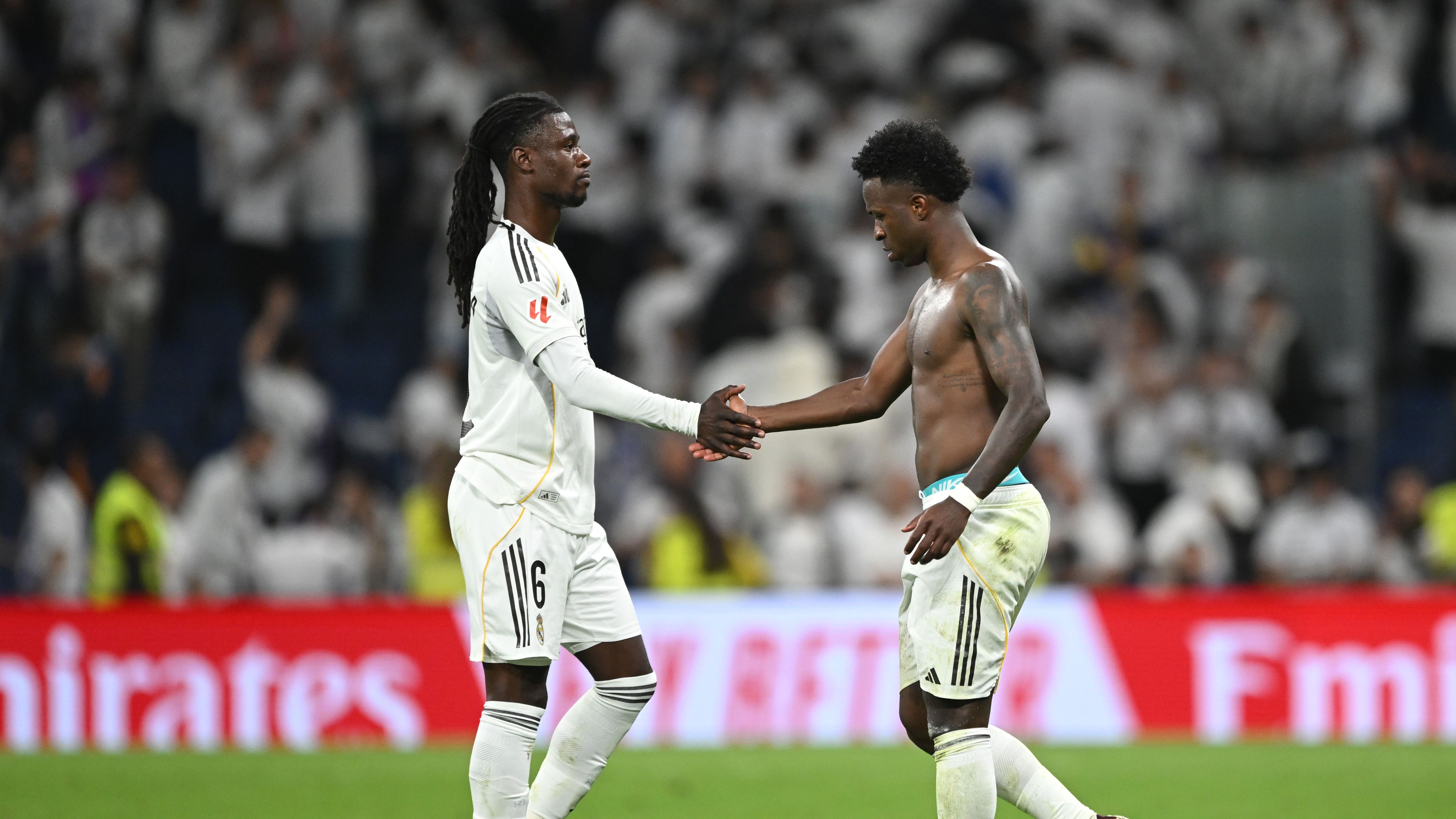 قائد بلا شارة.. فينيسيوس يحمي كامافينجا من مقصلة ريال مدريد